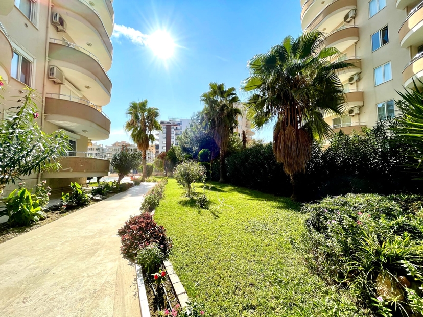 Spacious 3+1 Penthouse with Breathtaking Views, Mahmutlar