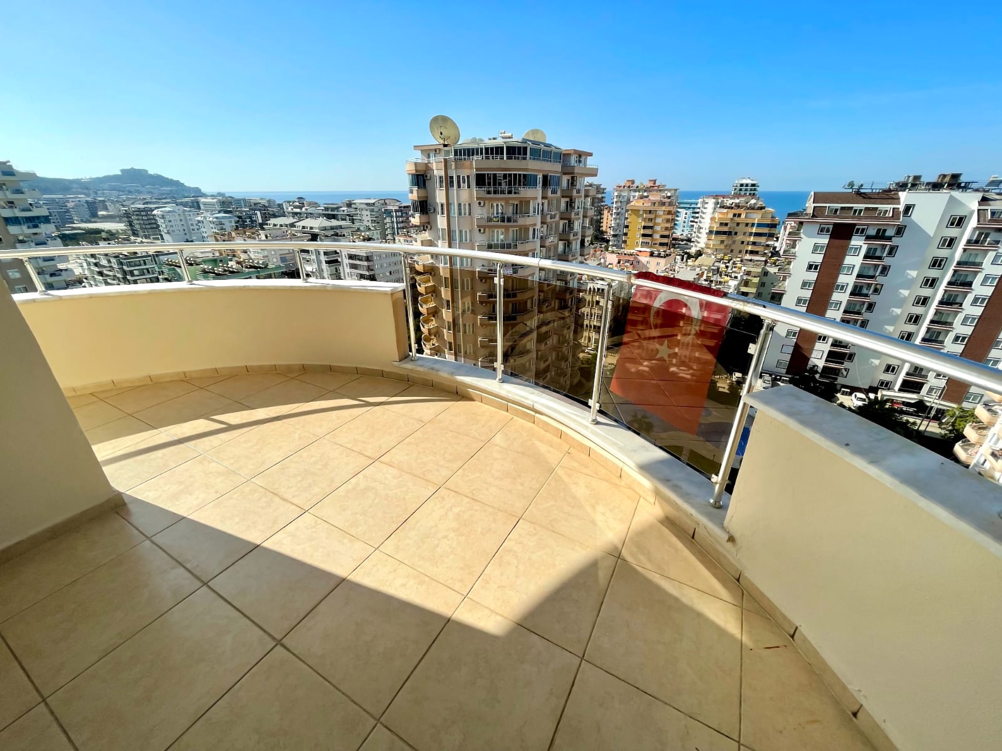 Spacious 3+1 Penthouse with Breathtaking Views, Mahmutlar