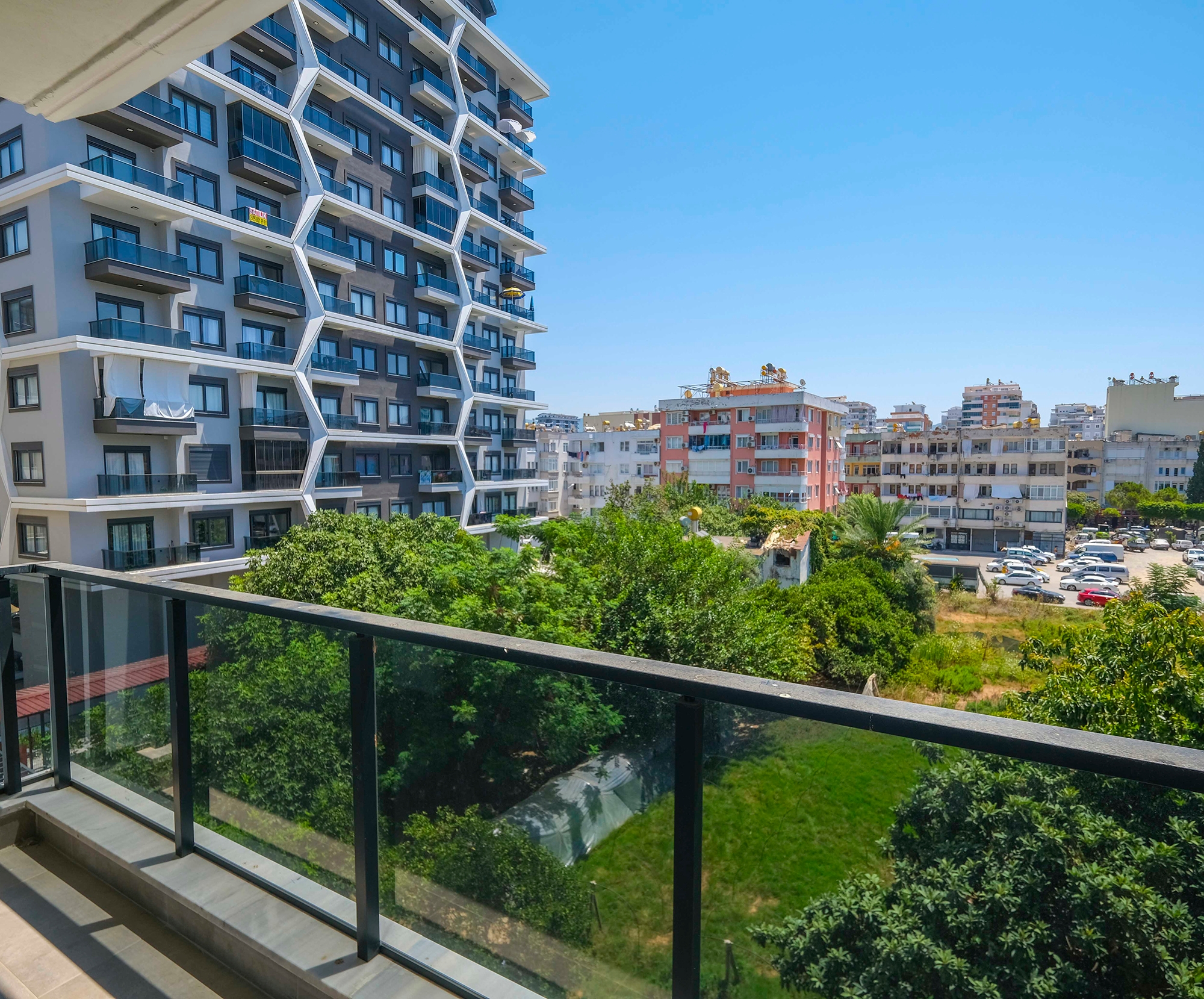 Mountain-View 1+1 Lejlighed i Mahmutlar, Alanya