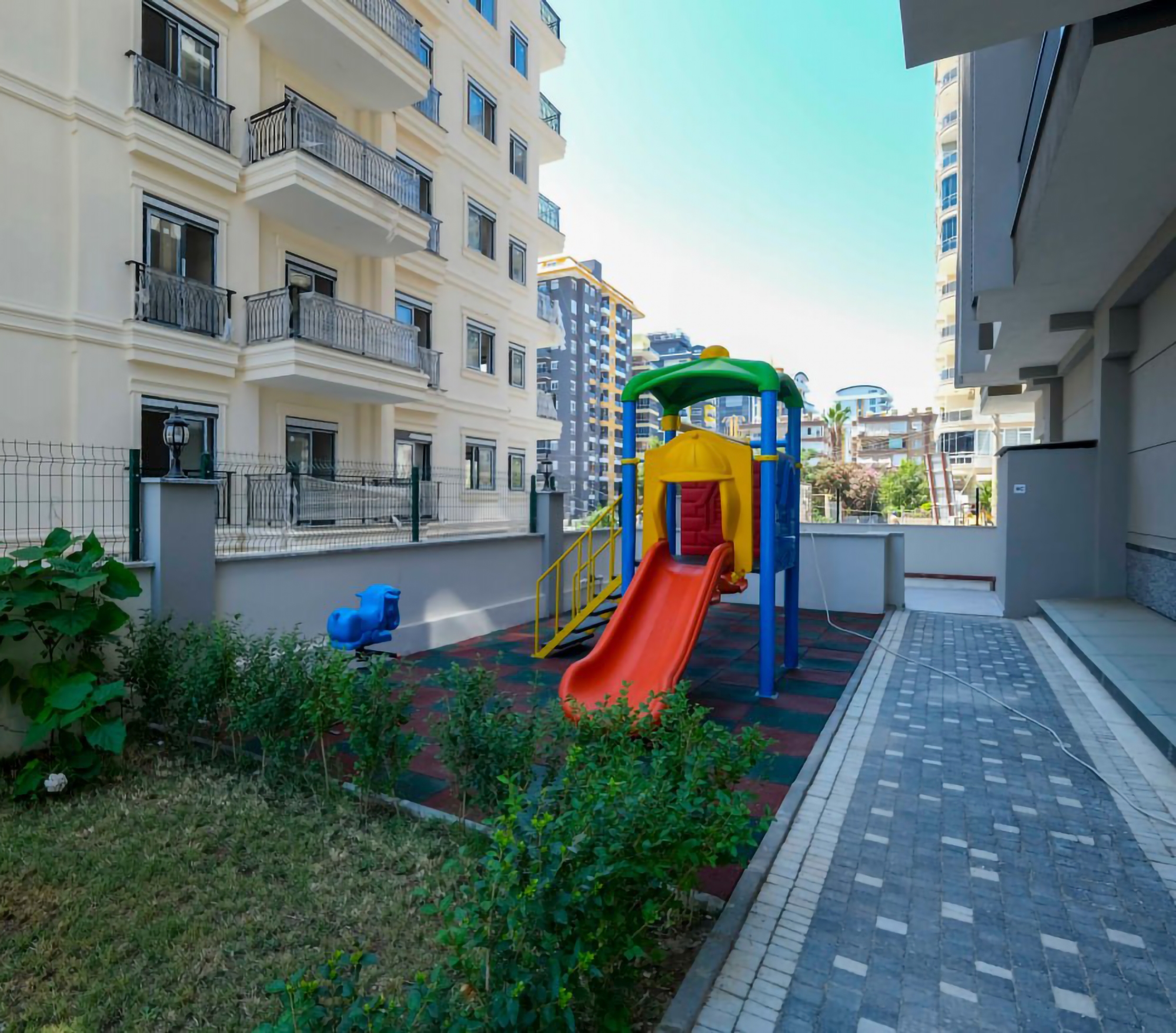 Luxuriöse 2+1 Wohnung mit Meerblick, Mahmutlar