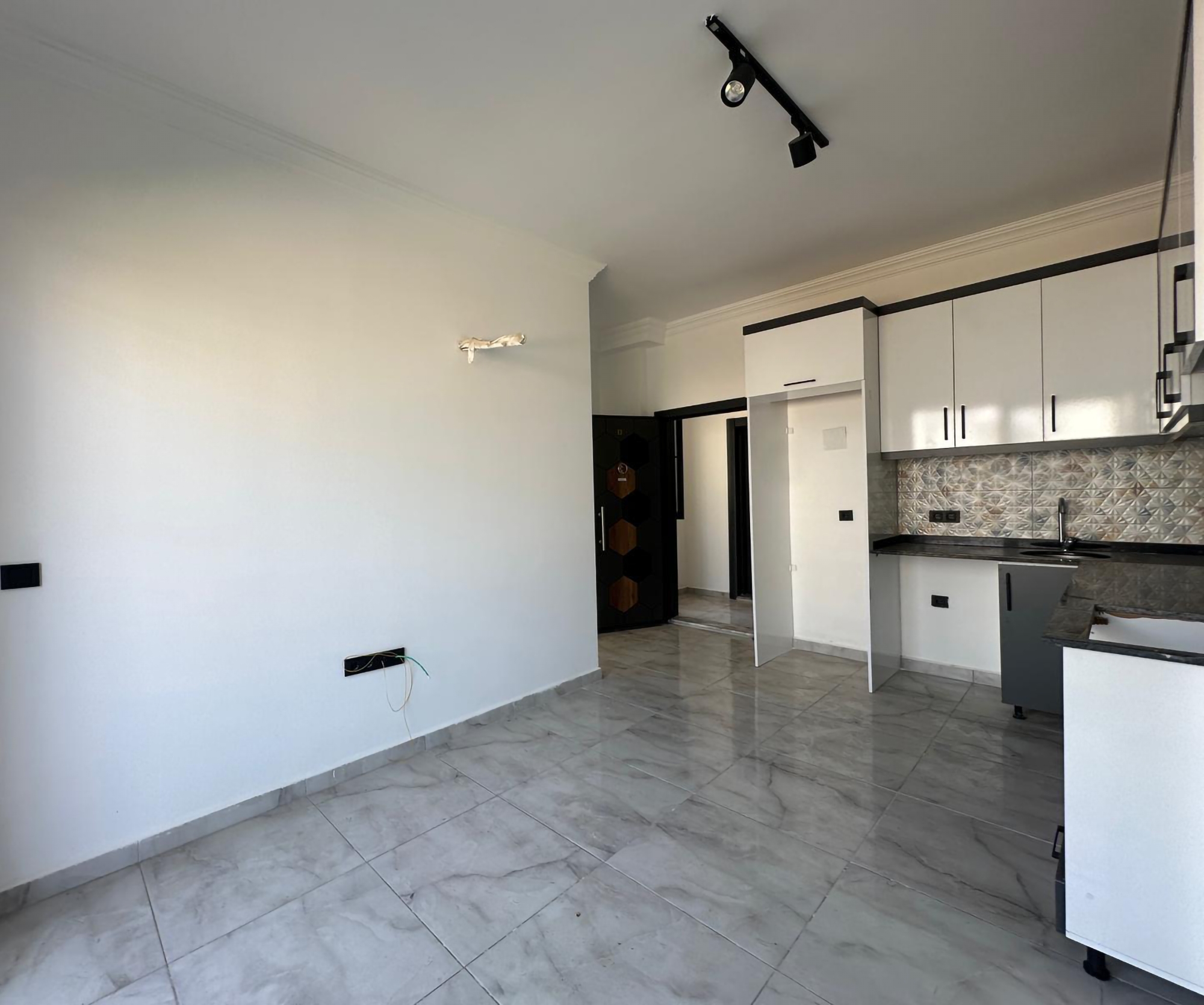 Modern 1+1 Apartment with Mountain View in Kestel, Alanya