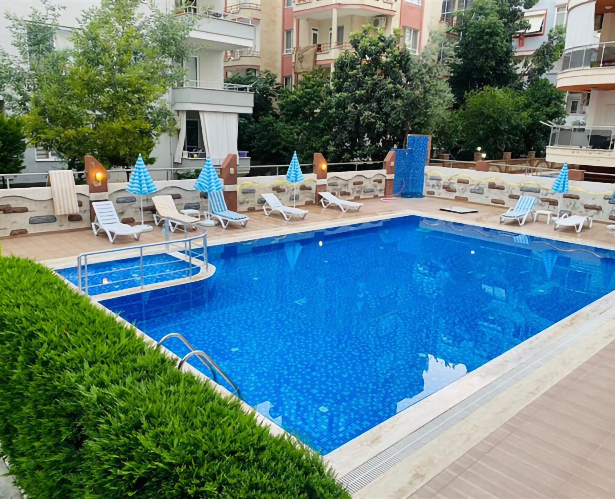 Mountain View 1+1 Apartment in Mahmutlar, Alanya