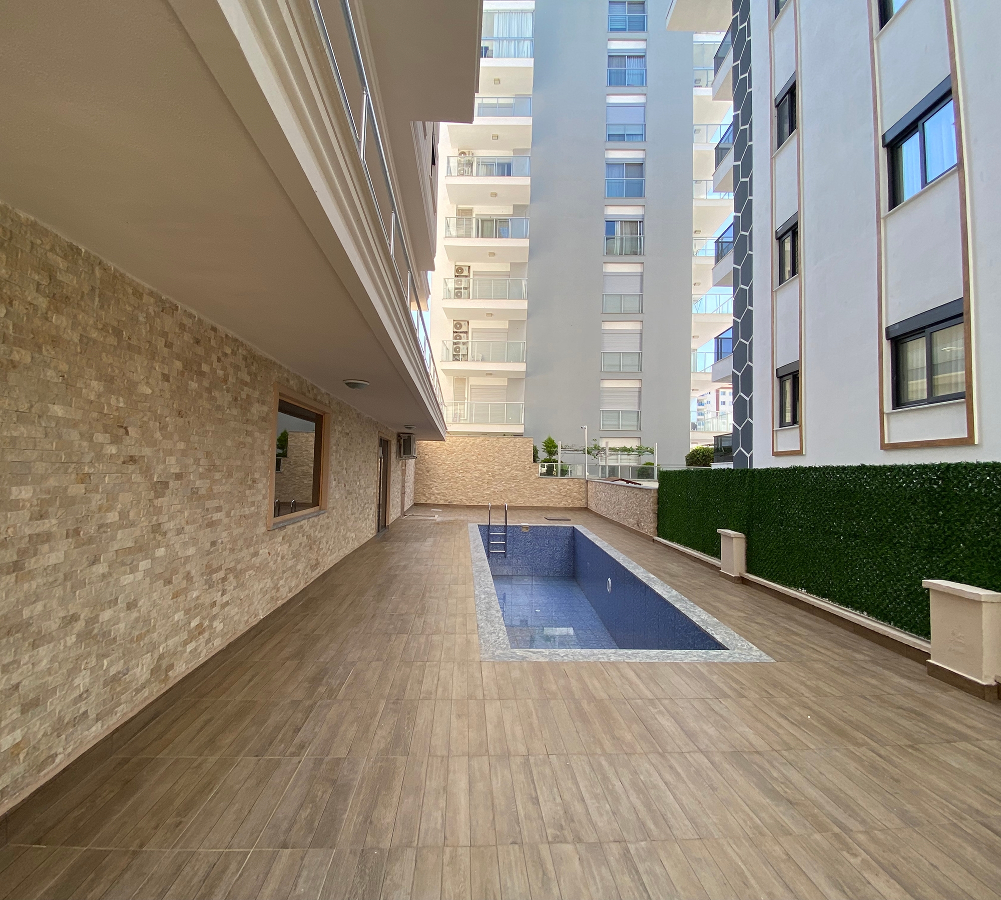 Luxuriöse 1+1 Wohnung mit Bergblick in Mahmutlar, Alanya