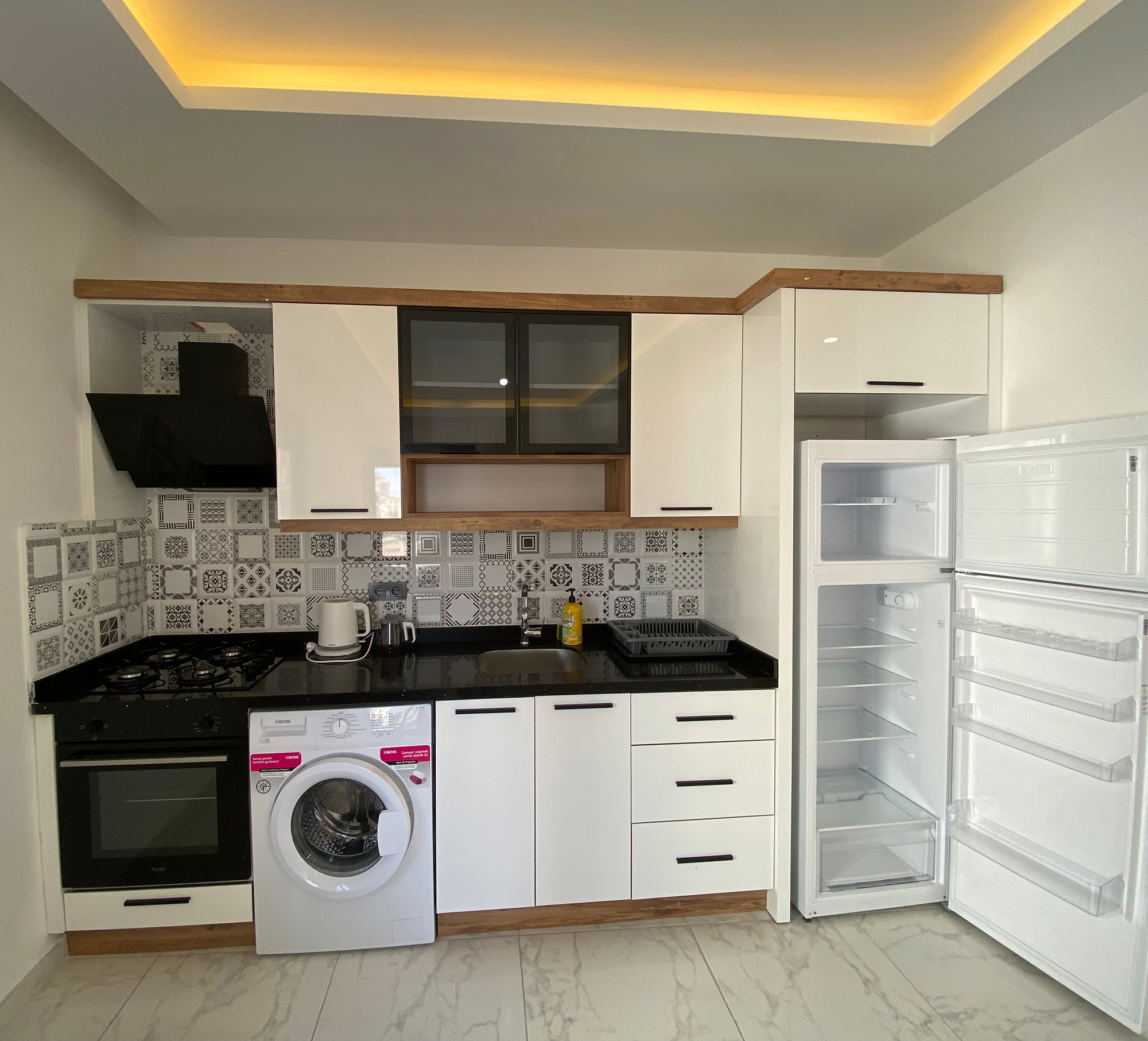 Luxuriöse 1+1 Wohnung mit Bergblick in Mahmutlar, Alanya