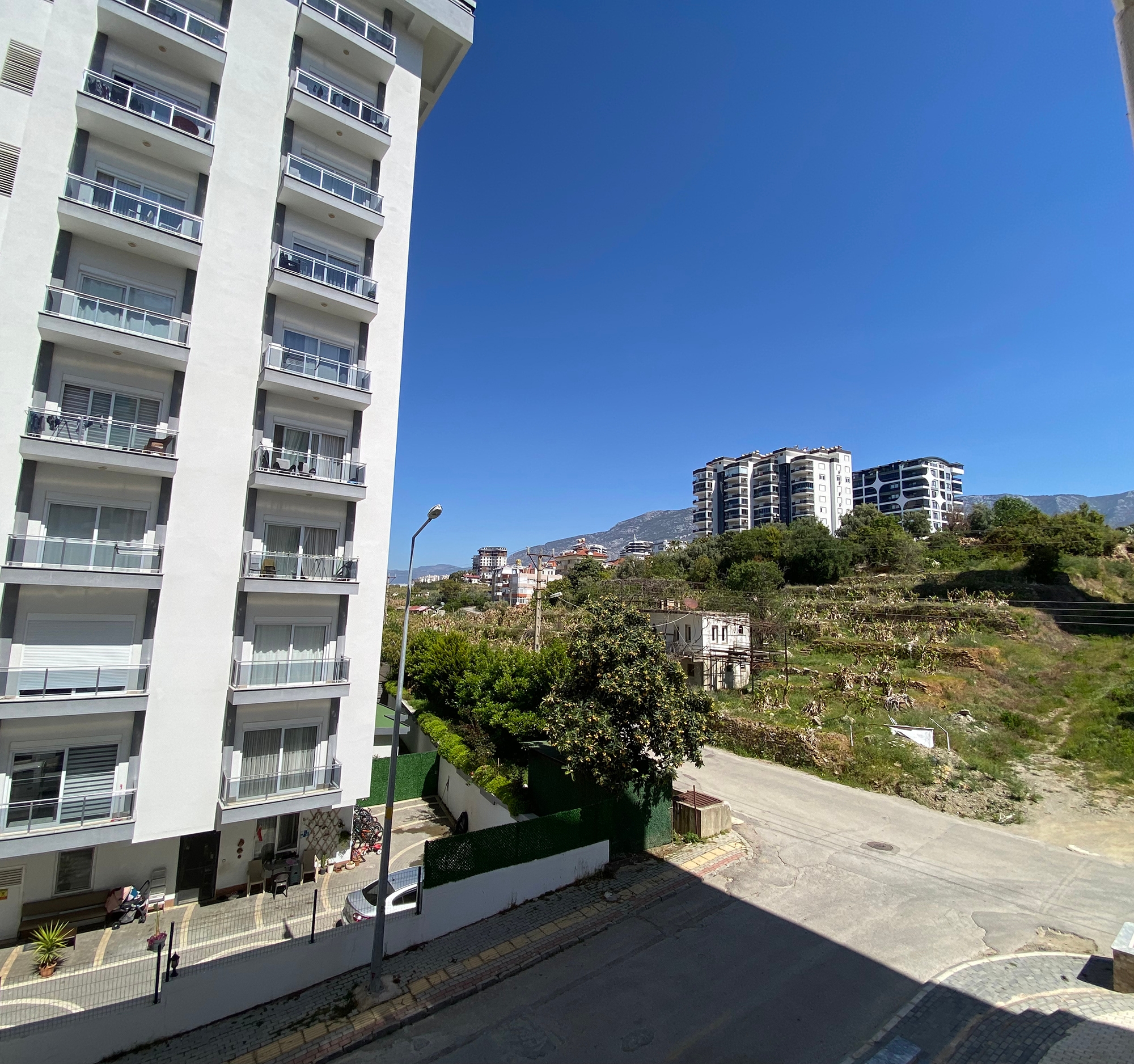 Luxuriöse 1+1 Wohnung mit Bergblick in Mahmutlar, Alanya
