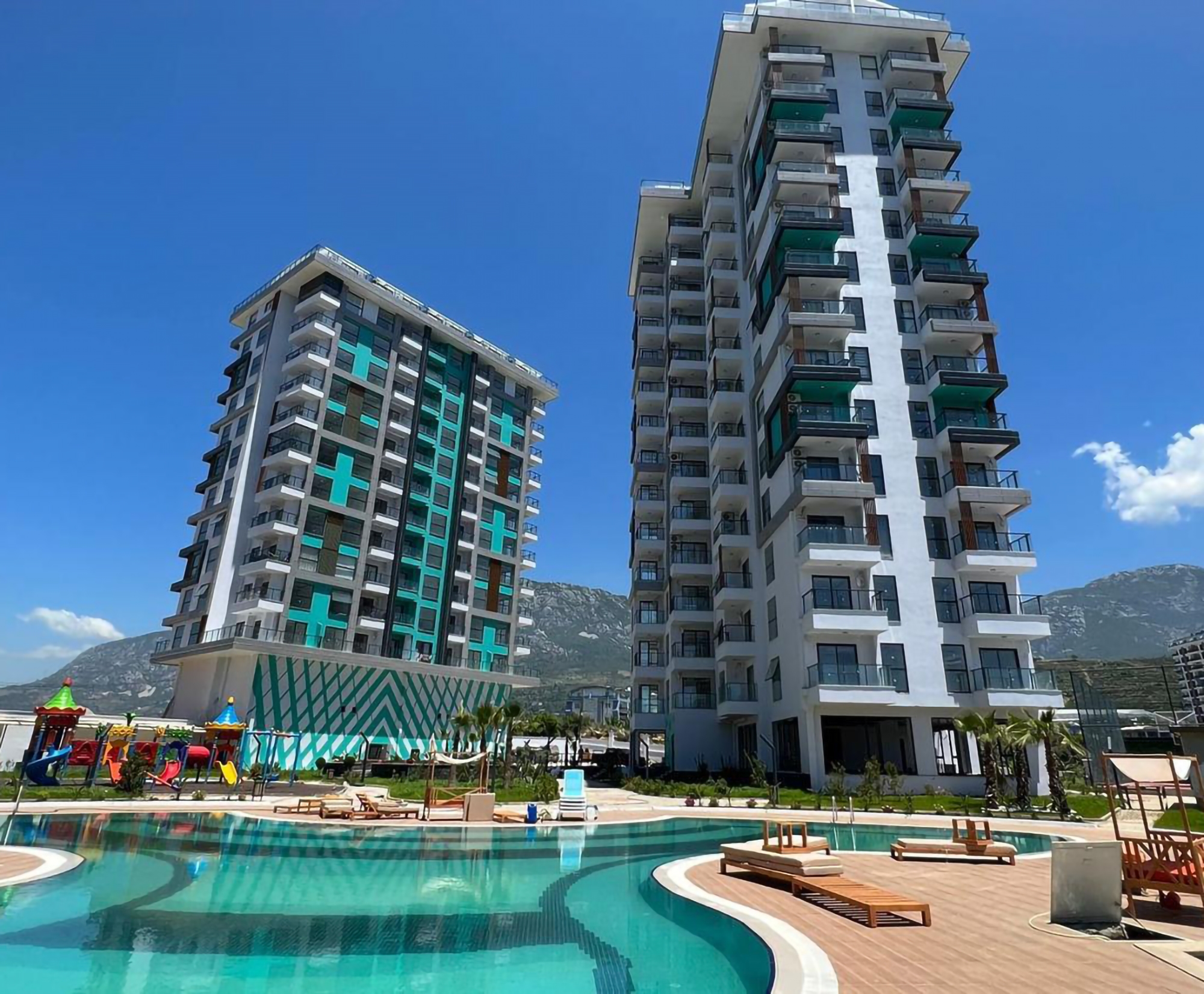 Luksuriøs 1+1 Leilighet med Sjø- og Fjellutsikt i Alanya