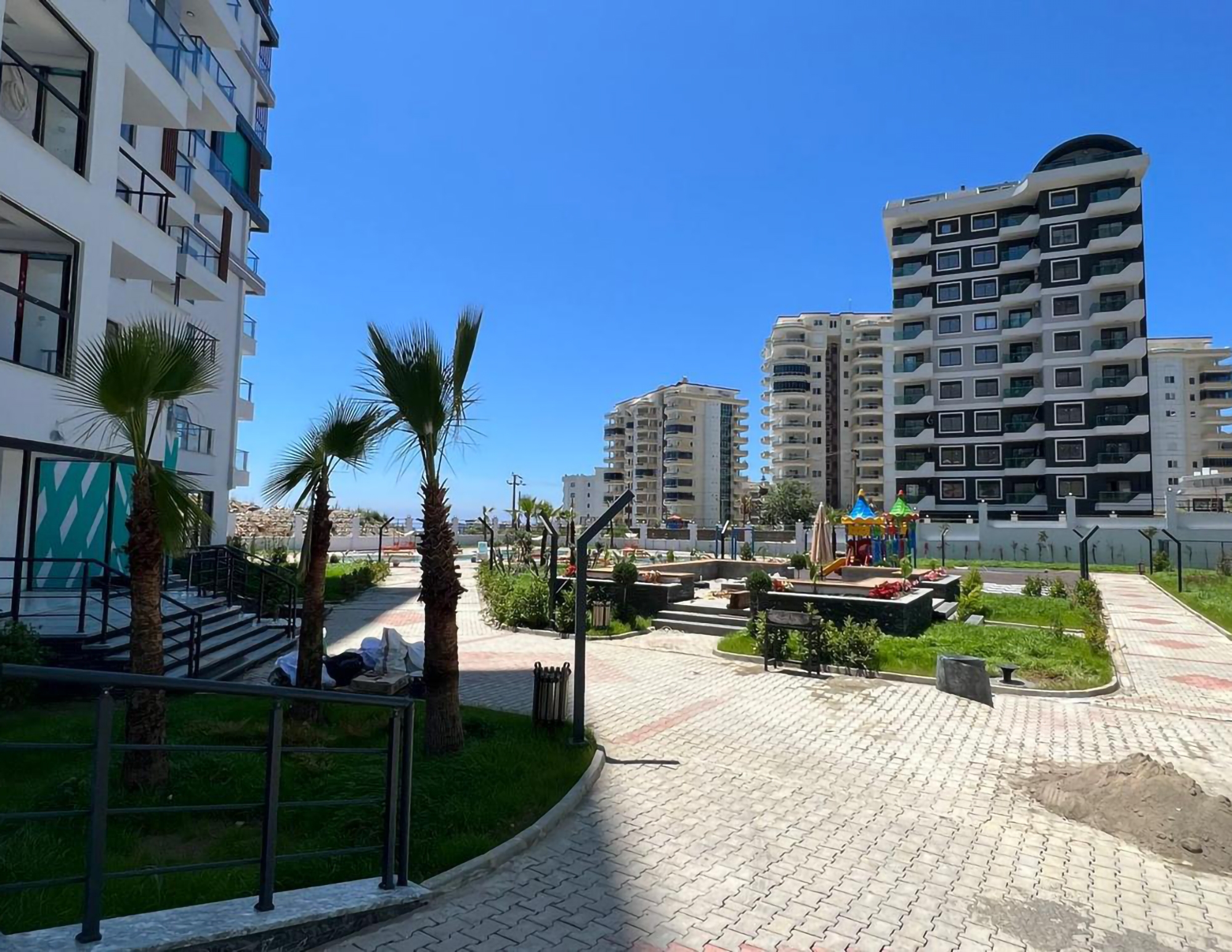 Luksuriøs 1+1 Leilighet med Sjø- og Fjellutsikt i Alanya