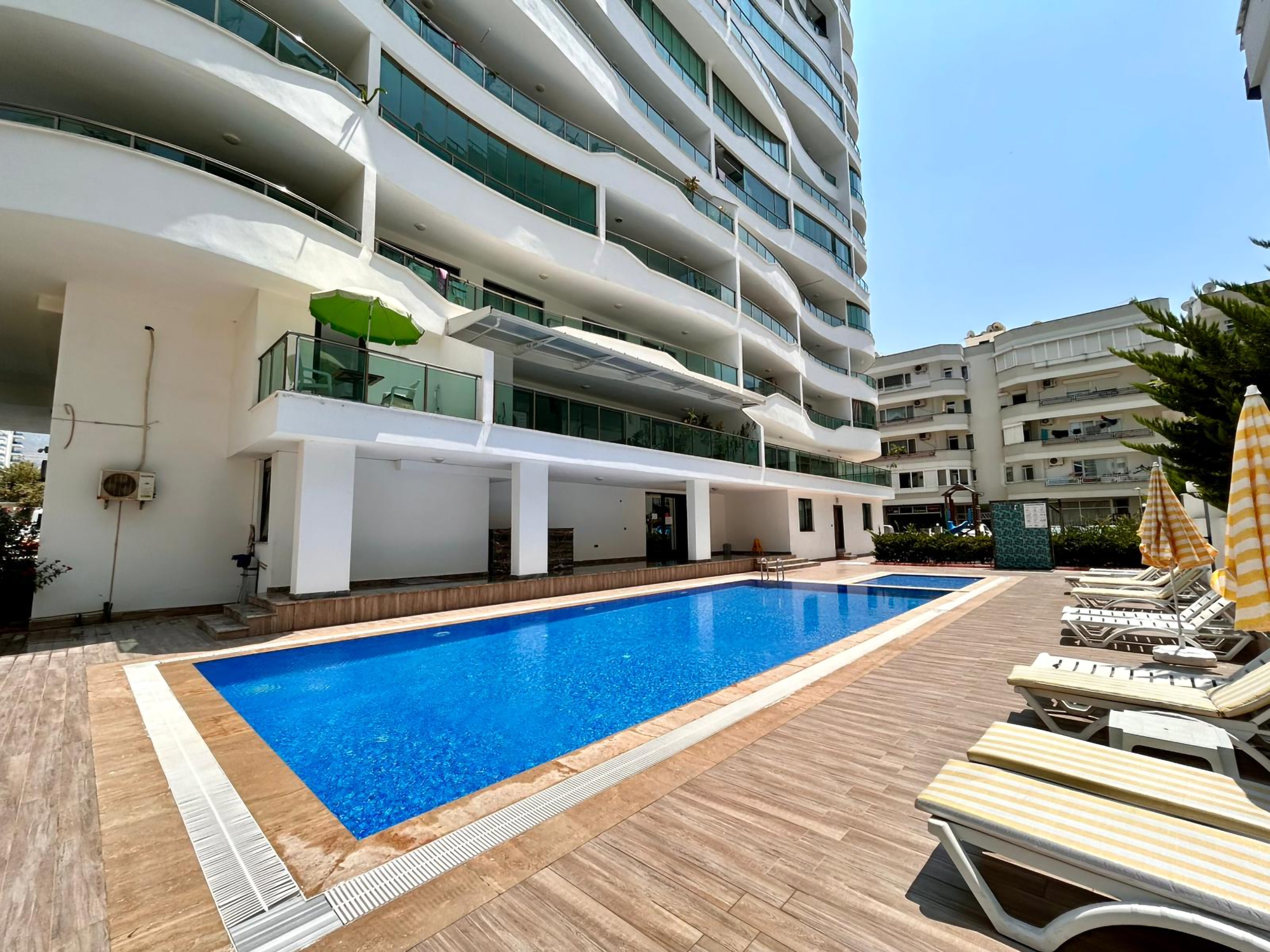 Luksus 1+1 Lejlighed med Bjergudsigt, Alanya