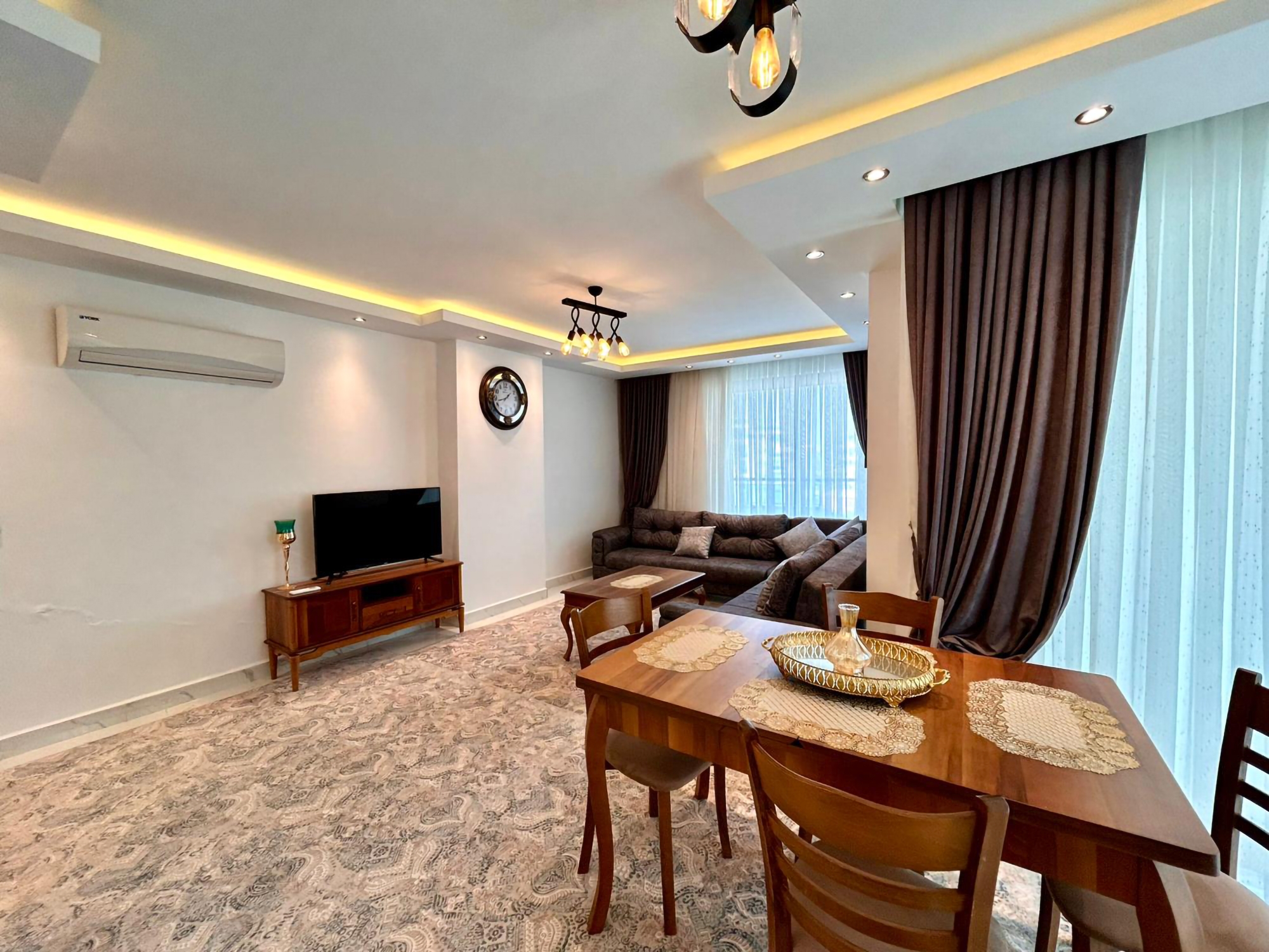 Luksus 1+1 Lejlighed med Bjergudsigt, Alanya