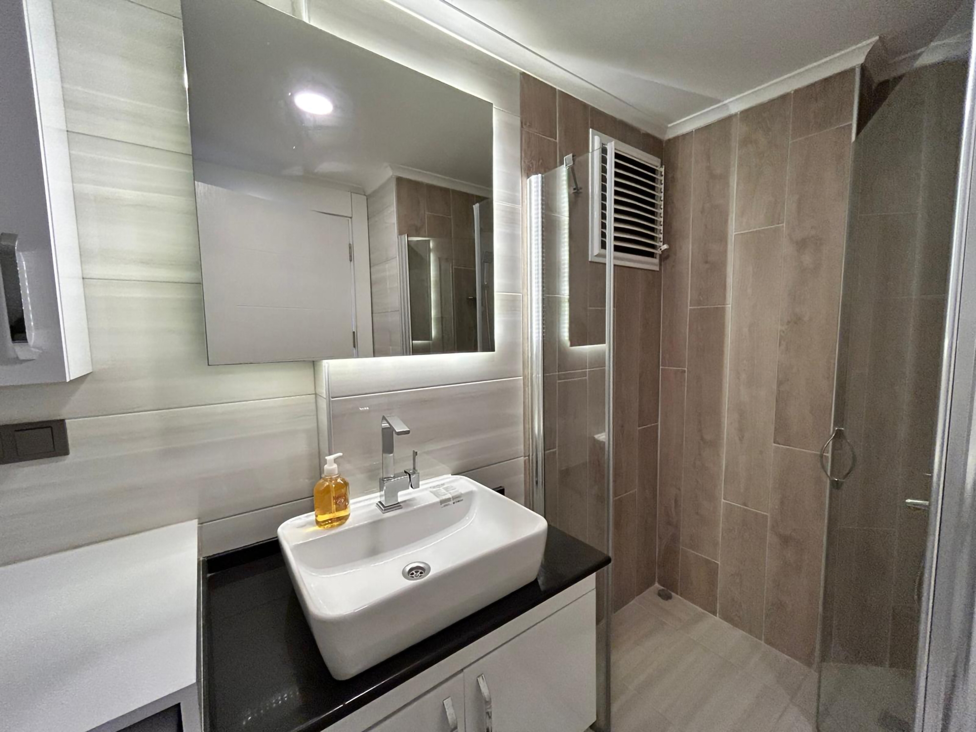 Luksus 1+1 Lejlighed med Bjergudsigt, Alanya