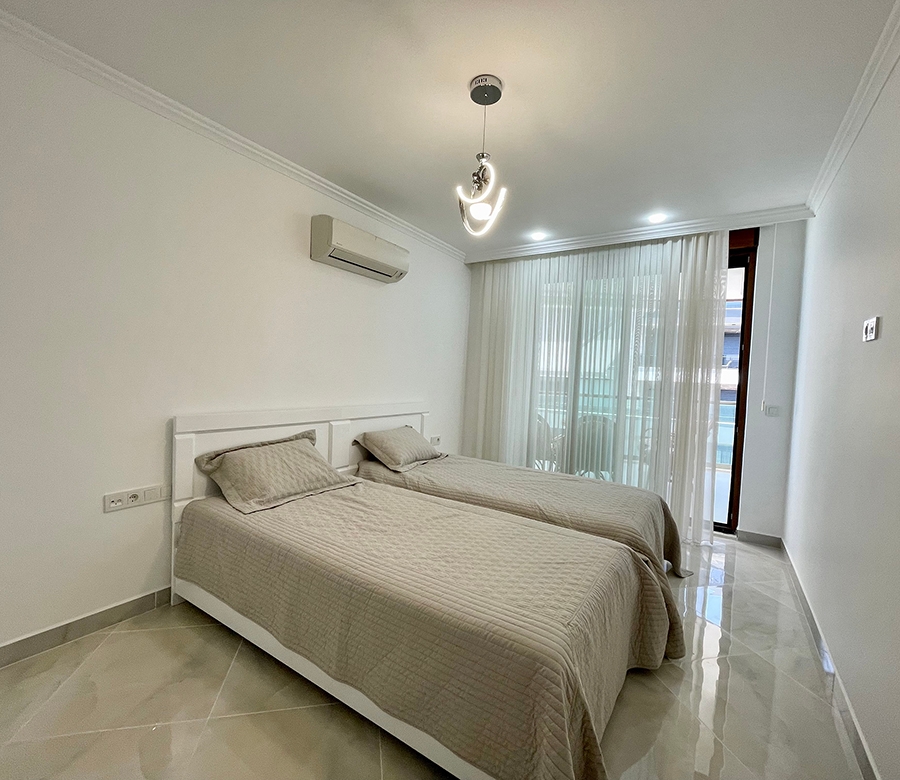 Ylellinen 3+1 asunto meri- ja vuorinäköalalla, Alanya