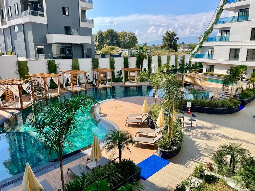 Luksus 1+1 Lejlighed med Bjergudsigt i Mahmutlar, Alanya