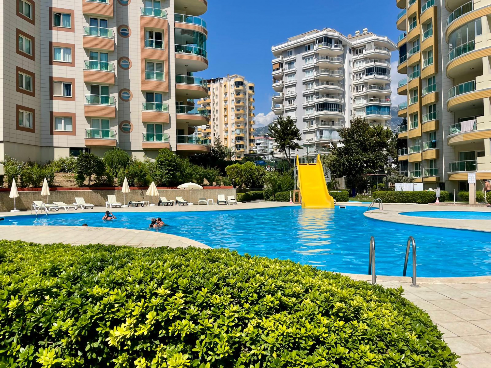 Mountain View 2+1 Lejlighed med Pool og Fitness Faciliteter i Mahmutlar
