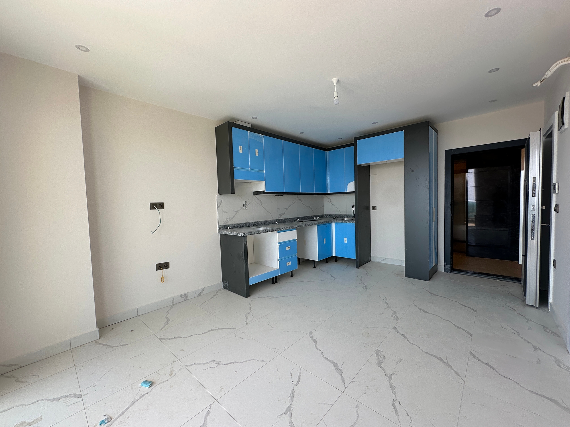 Luksus 1+1 Lejlighed med Fantastisk Hav- og Bjergudsigt, Avsallar