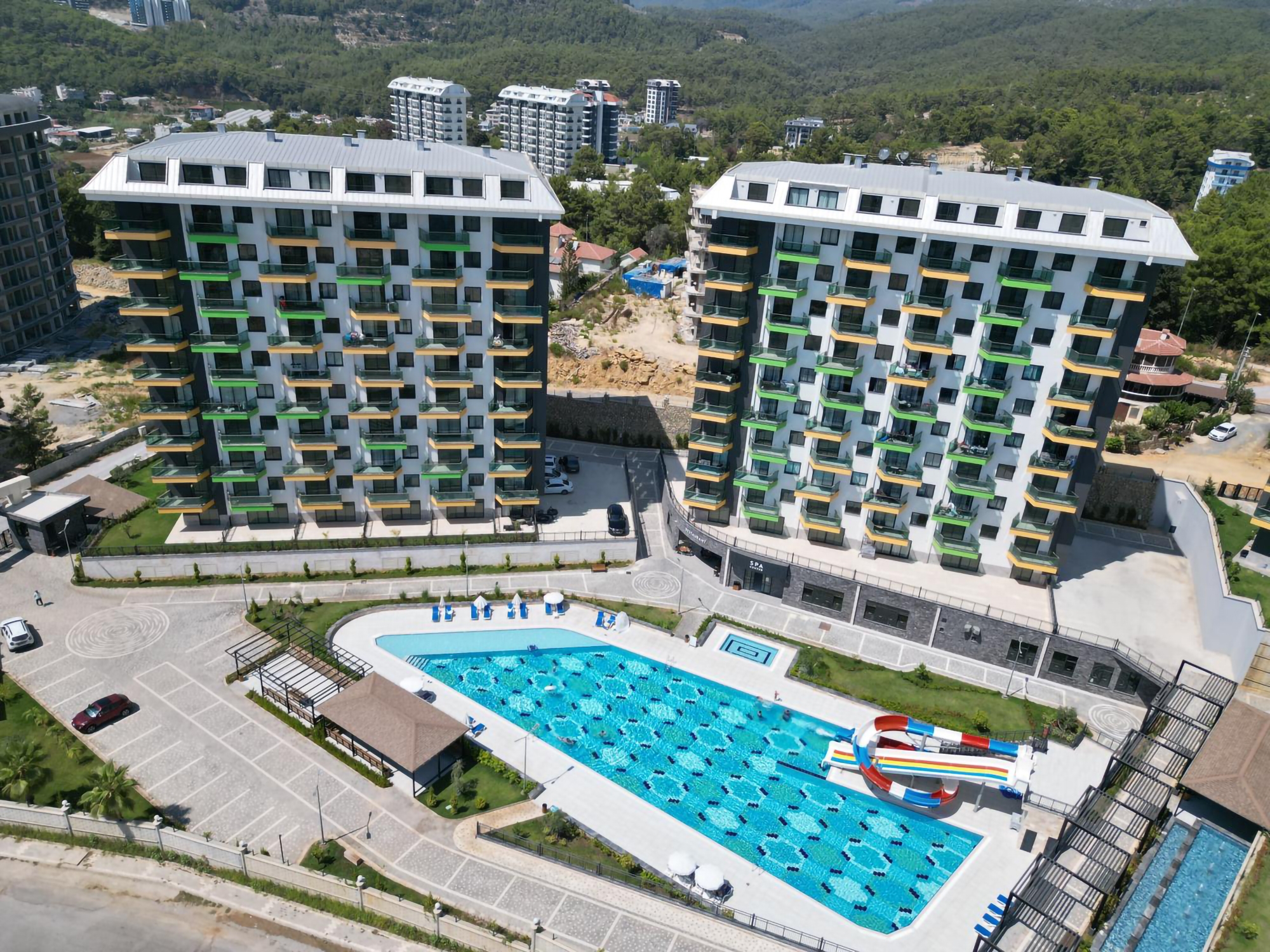 Moderne 1+1 Lejlighed med Bjergudsigt i Avsallar, Alanya