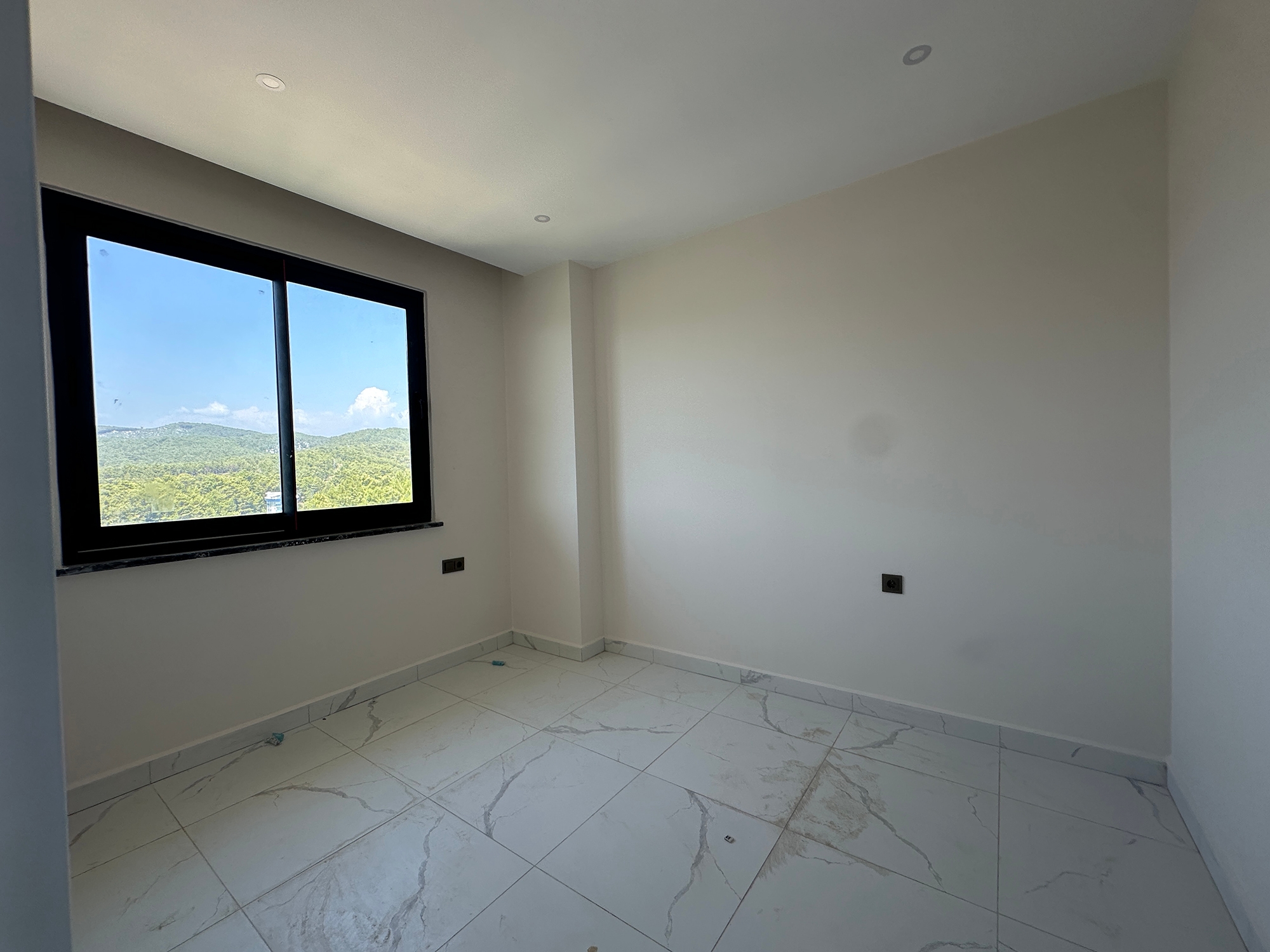 Moderne 1+1 Lejlighed med Bjergudsigt i Avsallar, Alanya