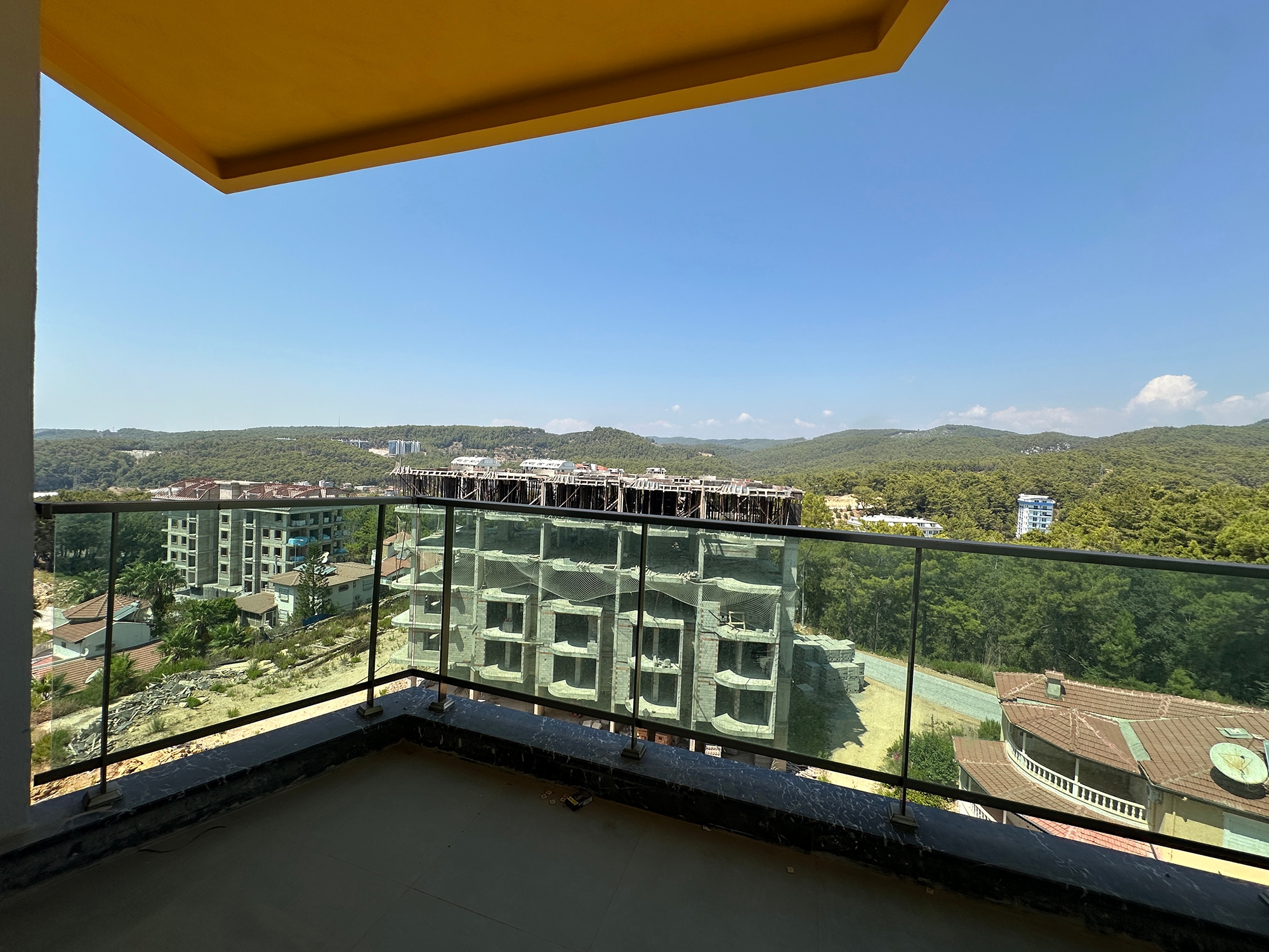 Moderne 1+1 Lejlighed med Bjergudsigt i Avsallar, Alanya