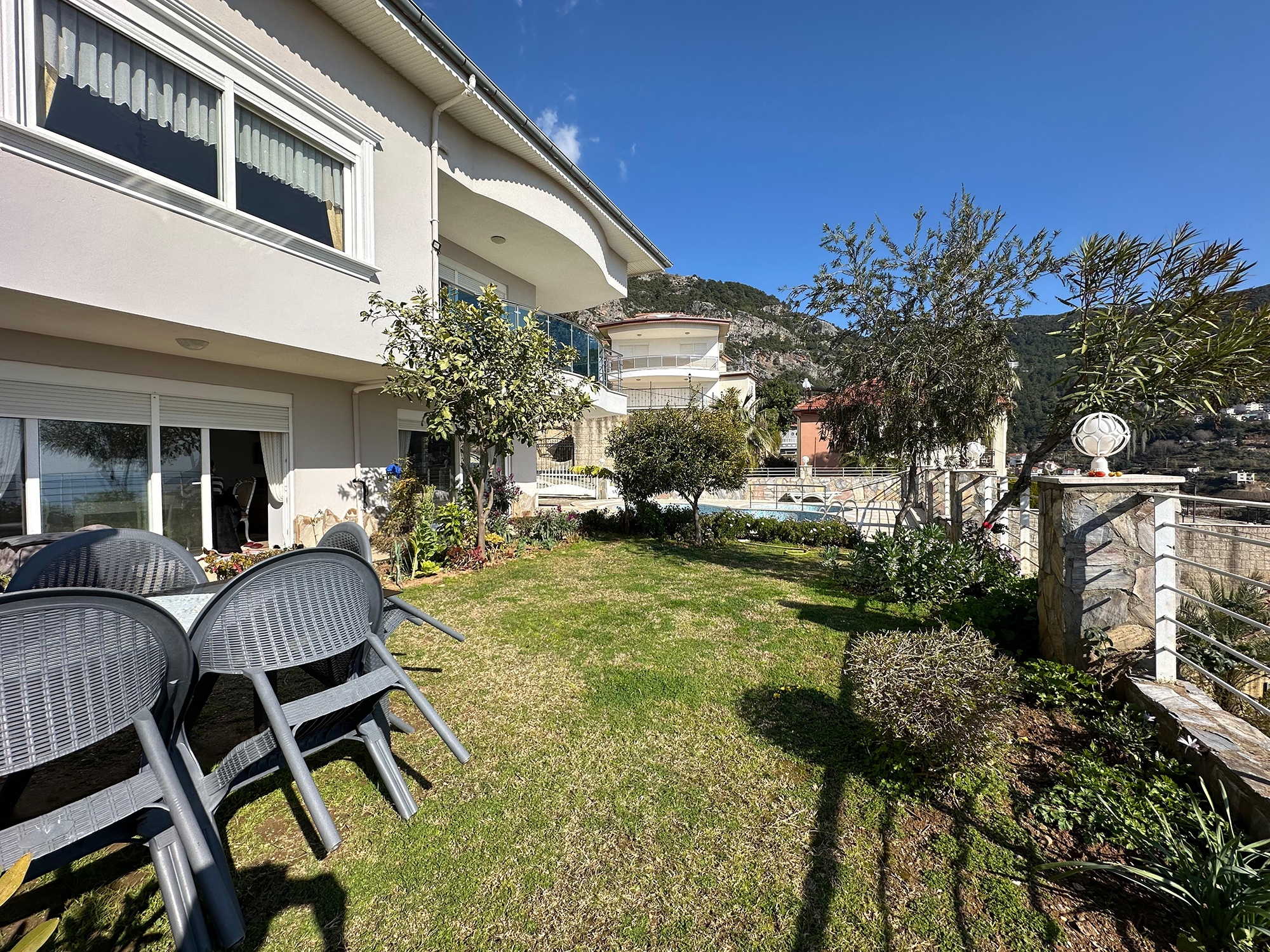 Luxurious 5+1 Villa with Breathtaking Views in Alanya - Bektas