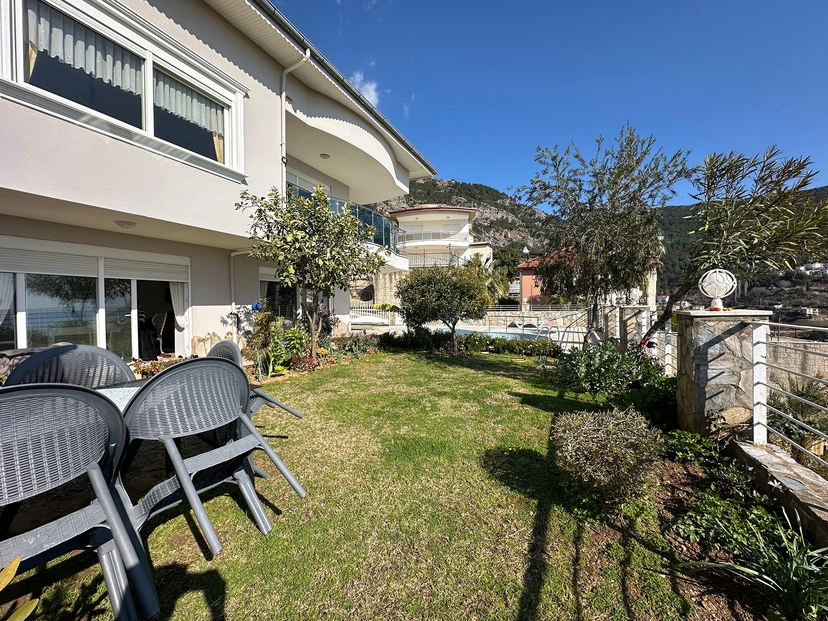 Luxurious 5+1 Villa with Breathtaking Views in Alanya - Bektas