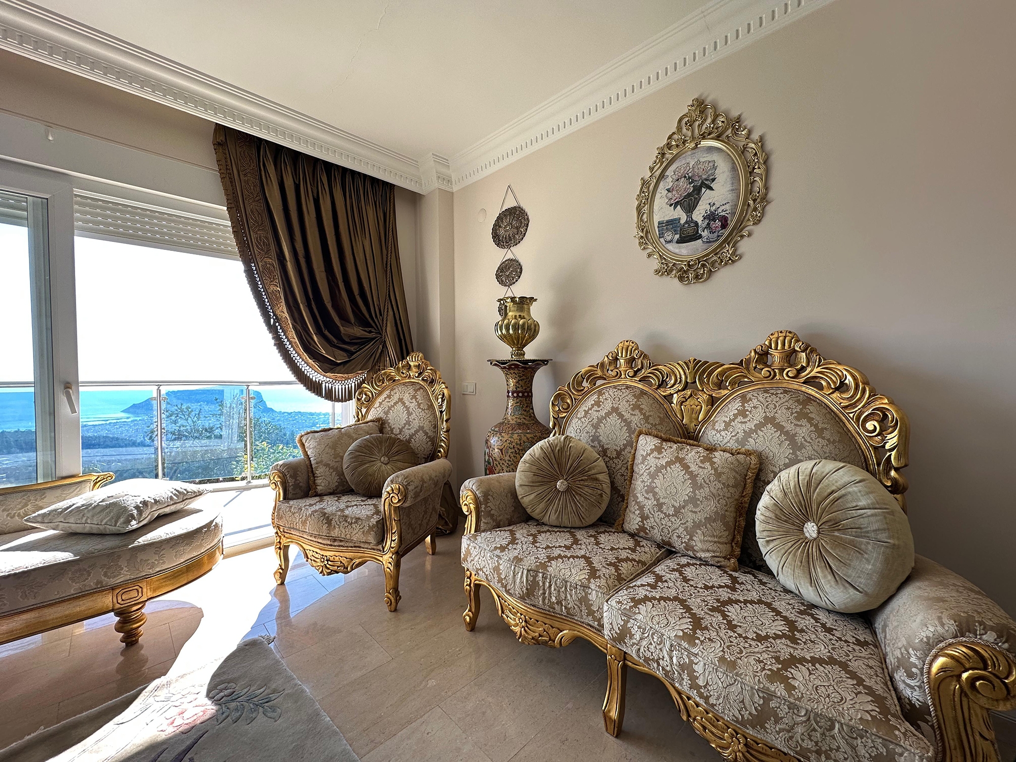 Luxurious 5+1 Villa with Breathtaking Views in Alanya - Bektas