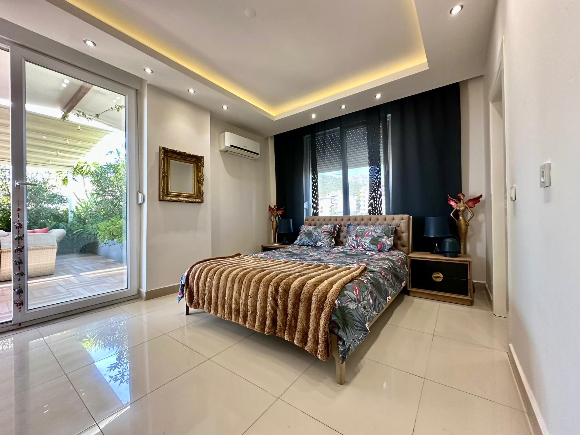 Luxury Sea View Penthouse in Alanya - Cikcilli