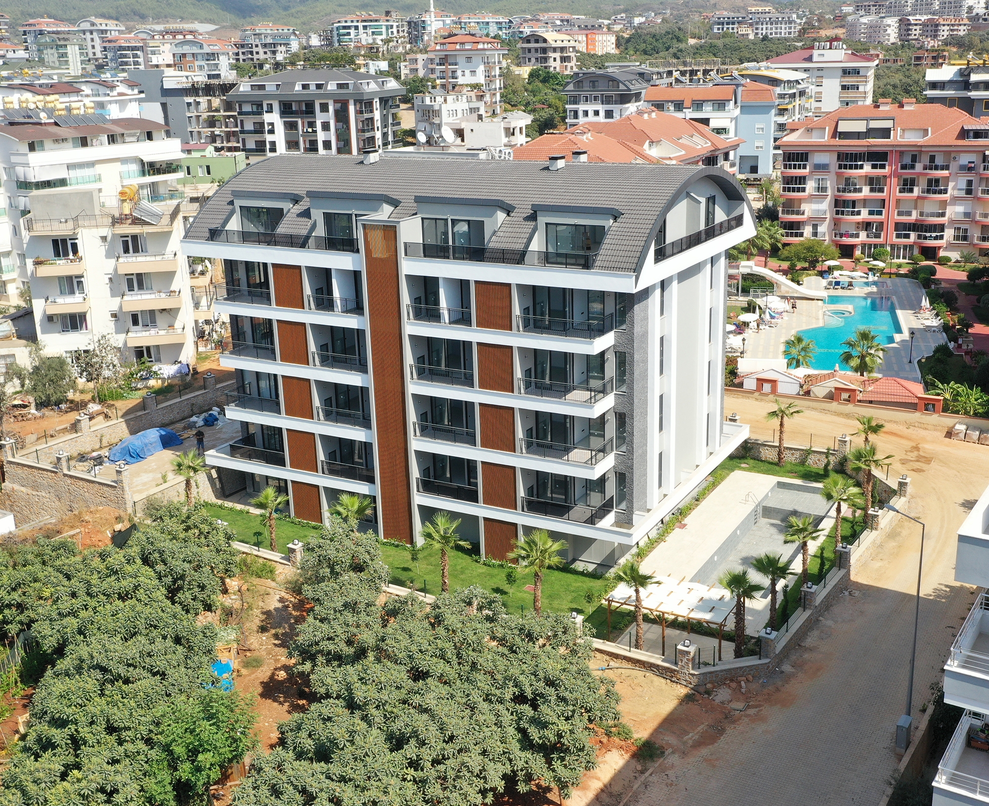 Luxurious 3+1 Apartment in Oba, Alanya with Mountain Views