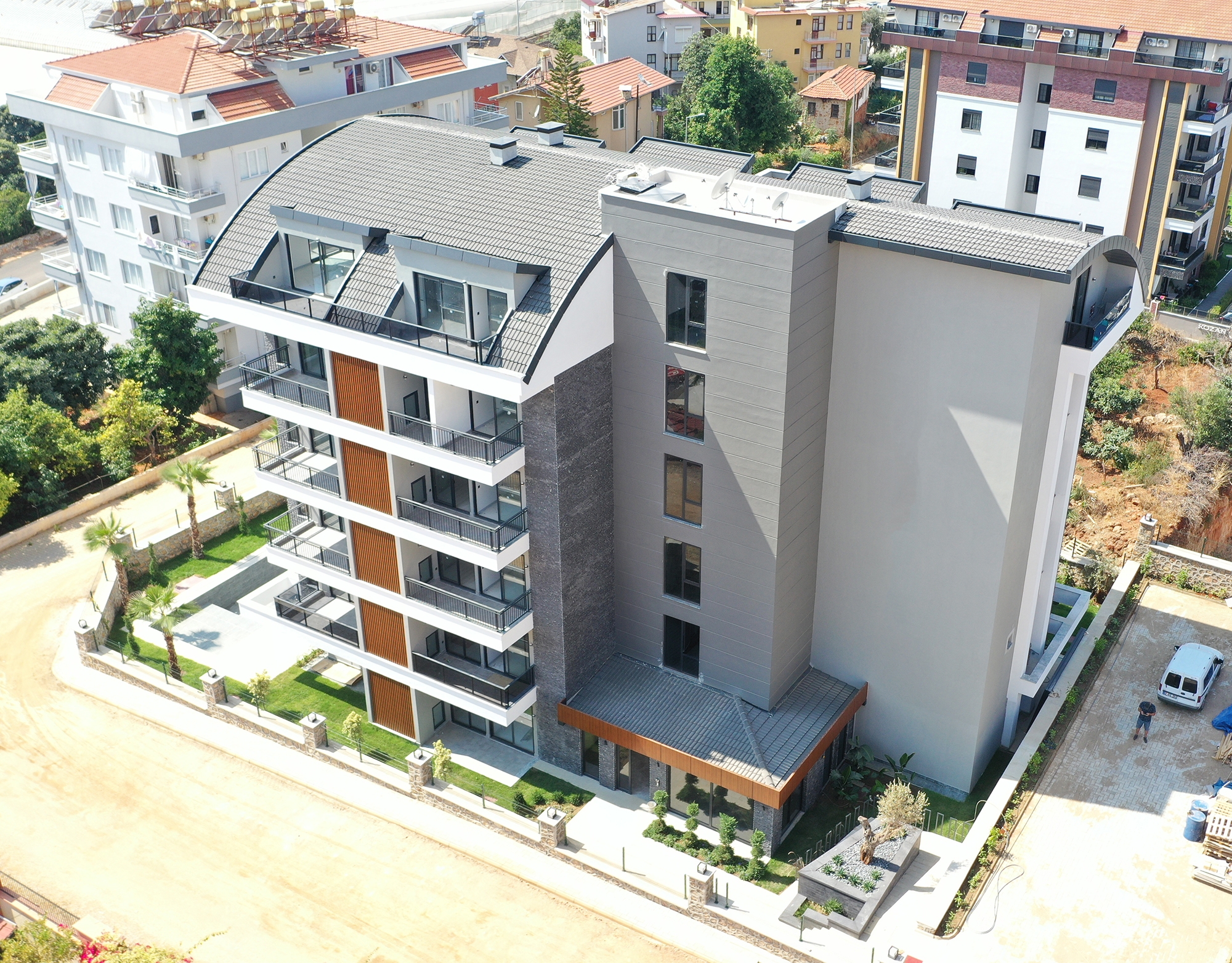 Luxurious 3+1 Apartment in Oba, Alanya with Mountain Views