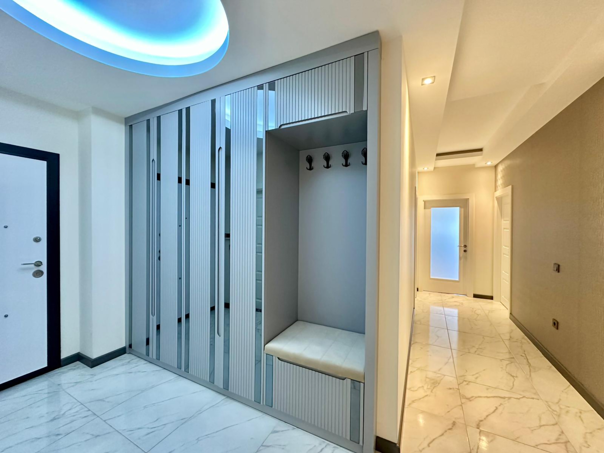 Geräumiges 4+1 Luxusapartment mit Bergblick, Alanya