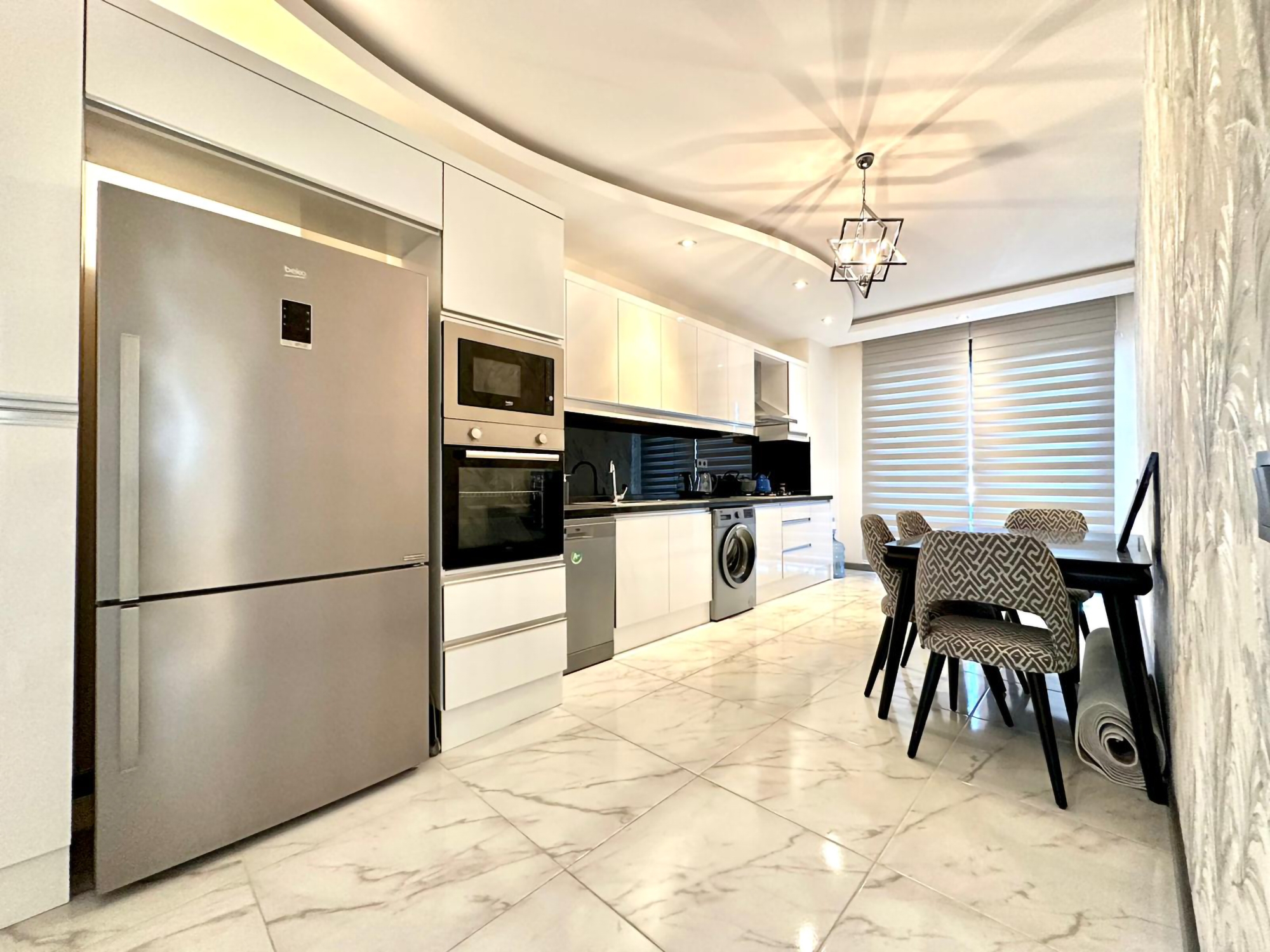 Geräumiges 4+1 Luxusapartment mit Bergblick, Alanya
