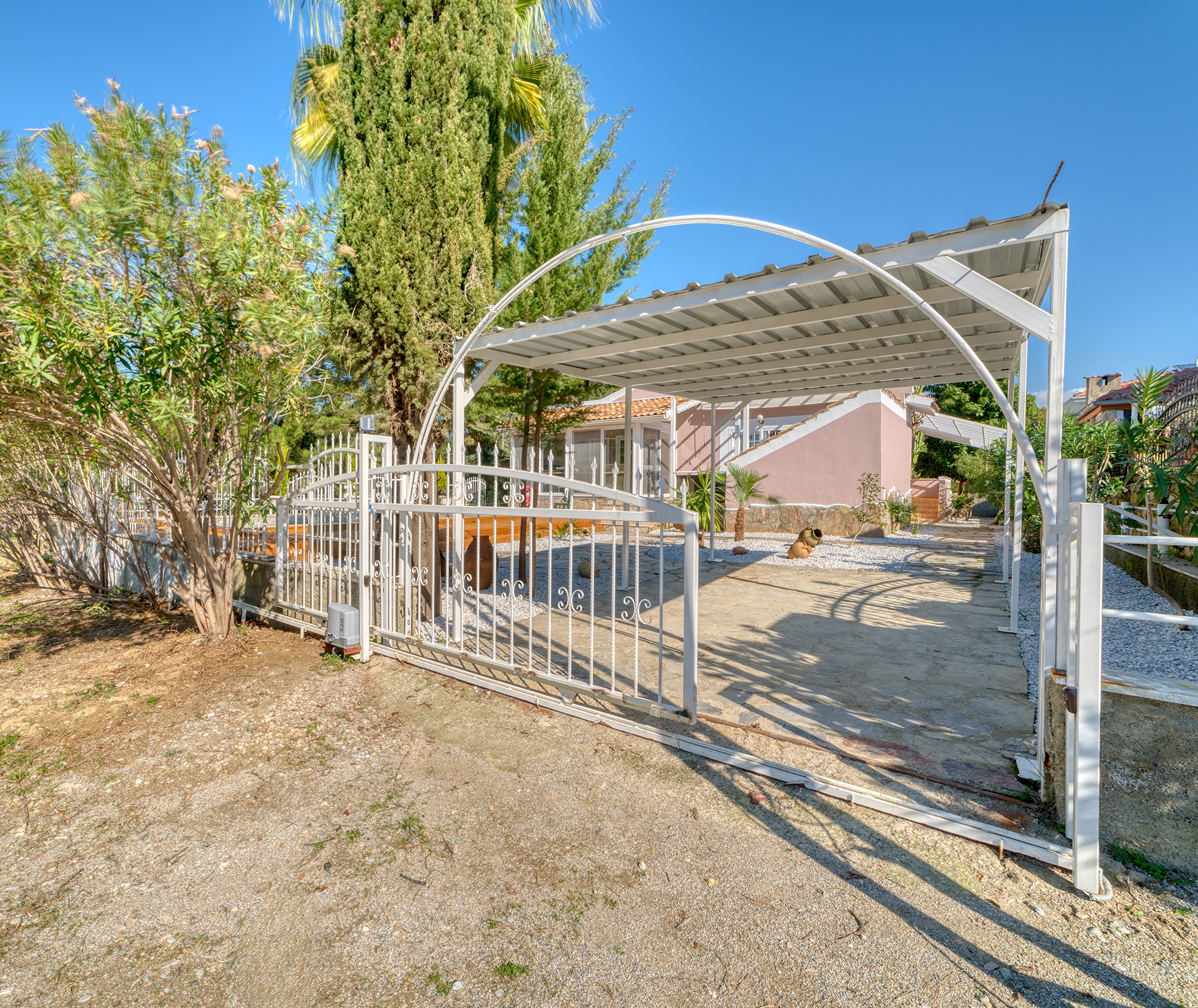 Spacious 3+1 Villa with Mountain Views, Alanya-Avsallar