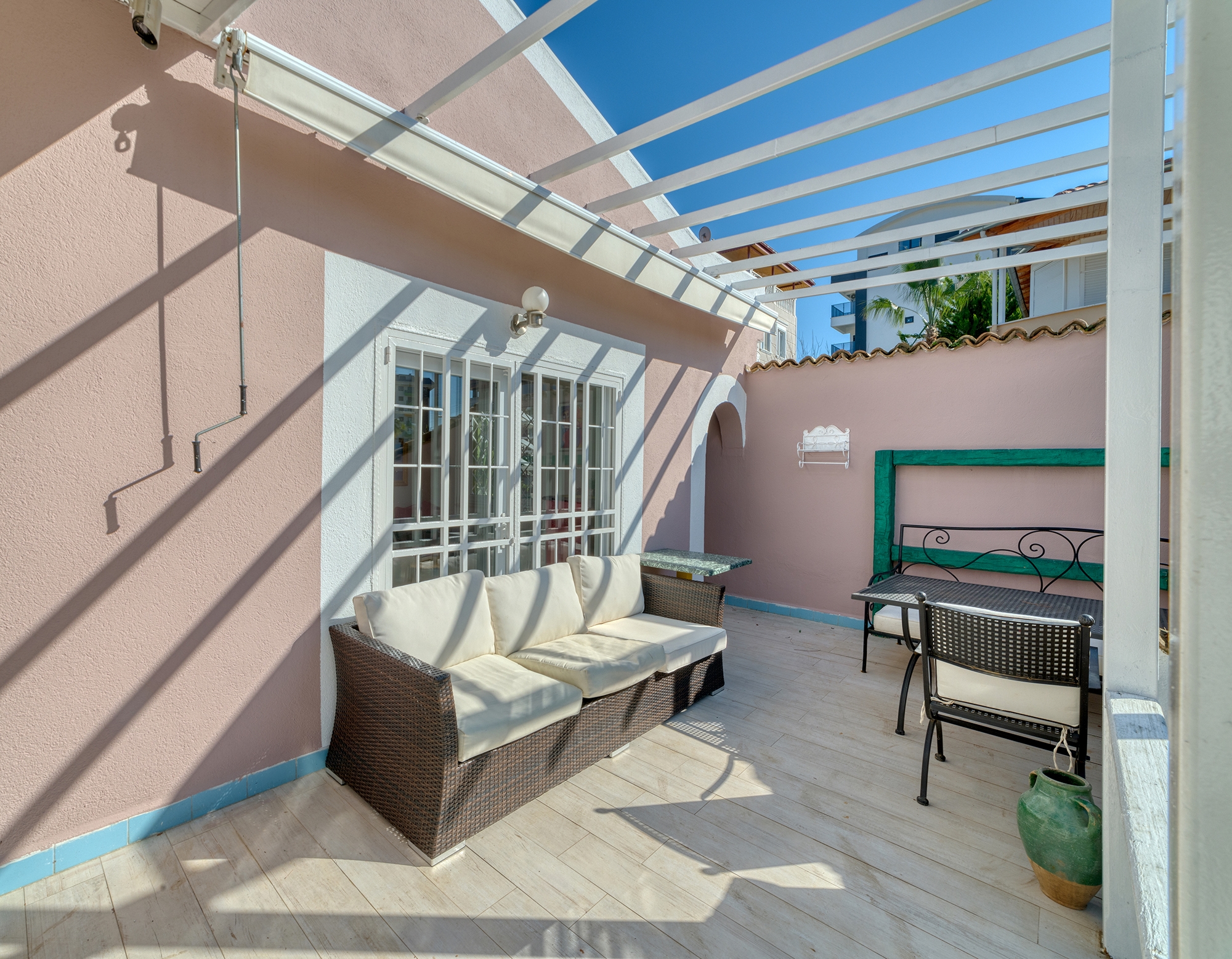 Spacious 3+1 Villa with Mountain Views, Alanya-Avsallar