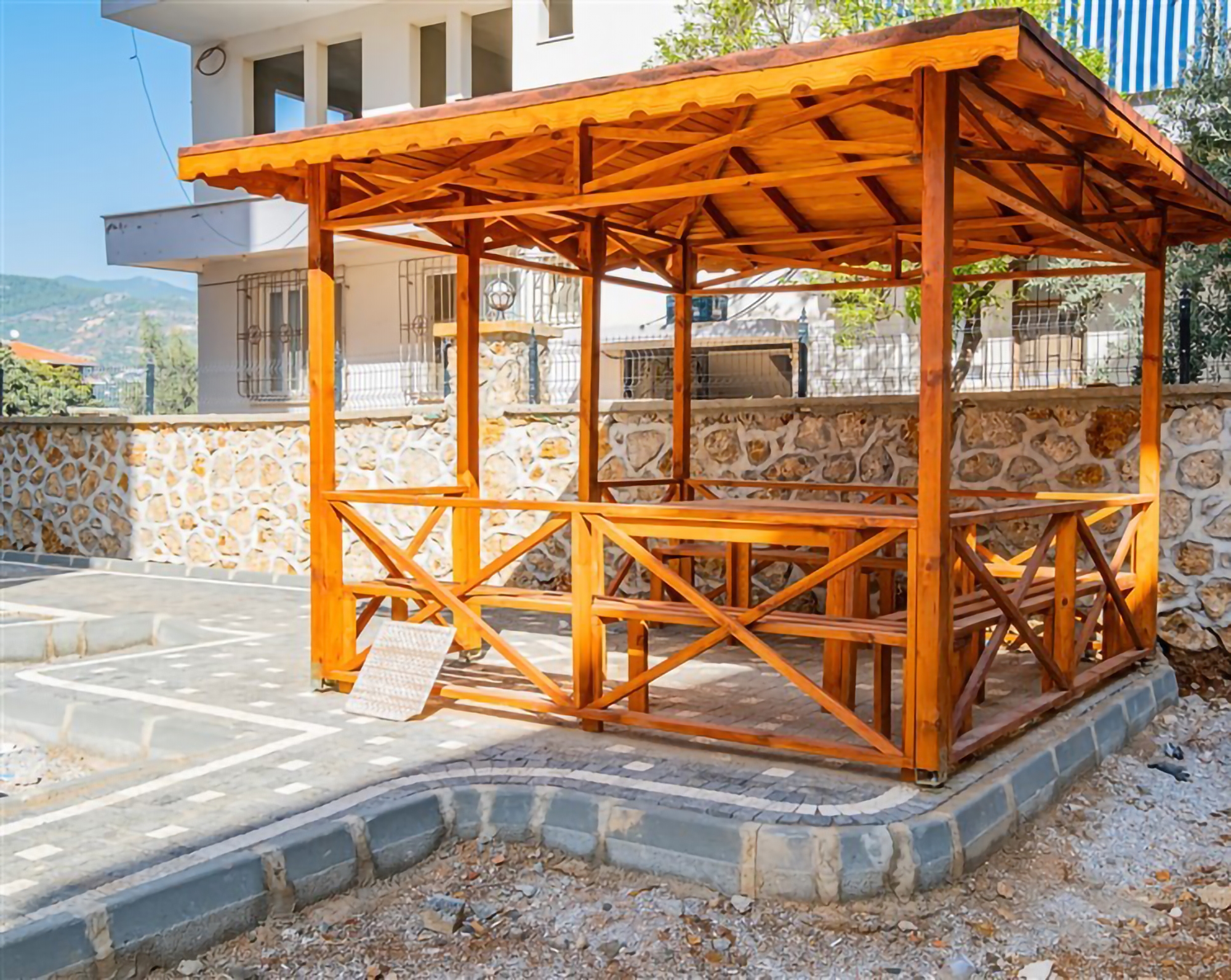 Stilig 1+1 Leilighet med Fjellutsikt i Alanya Oba