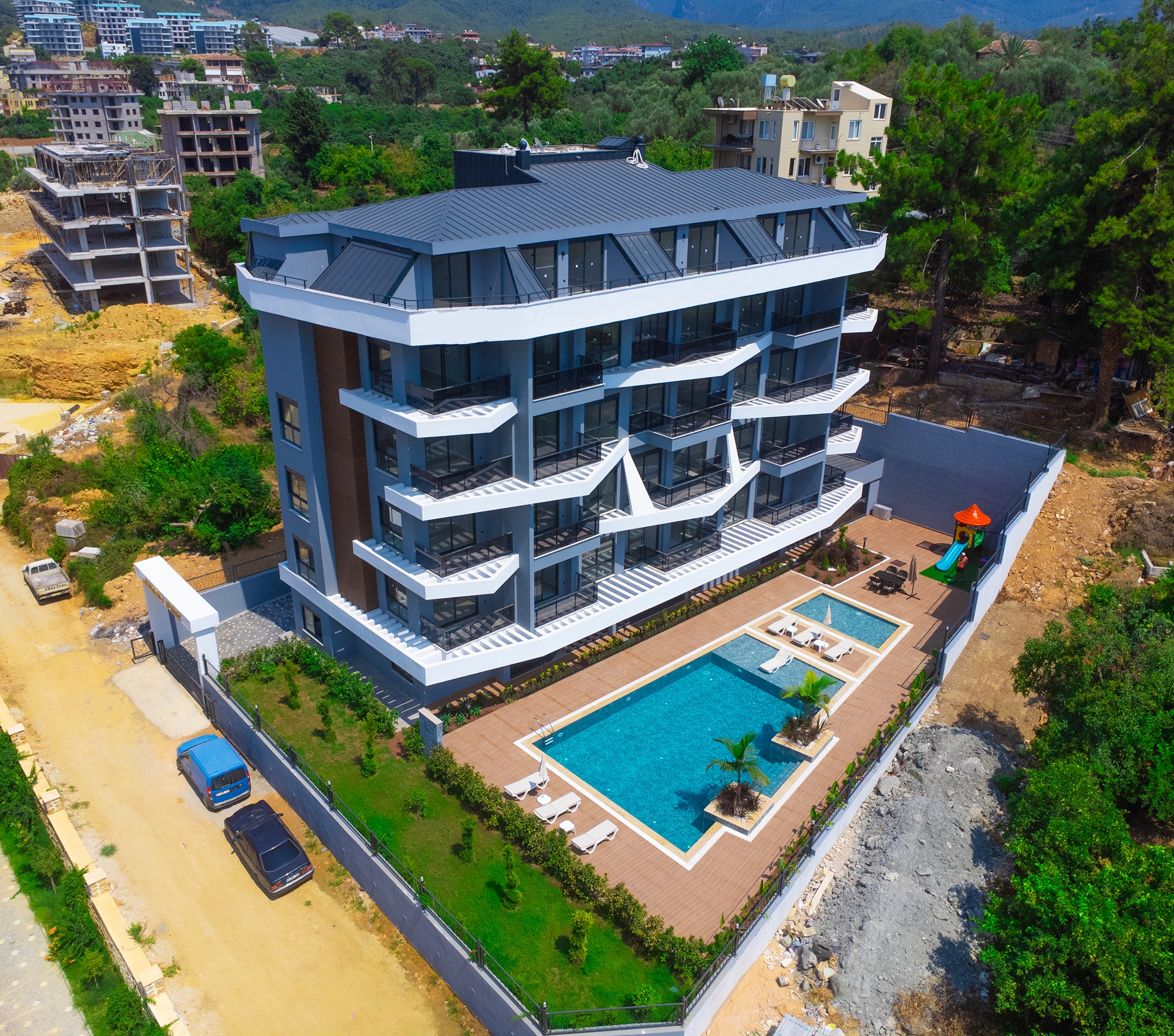 Luksuriøs 1+1 leilighet i Oba, Alanya med fjellutsikt