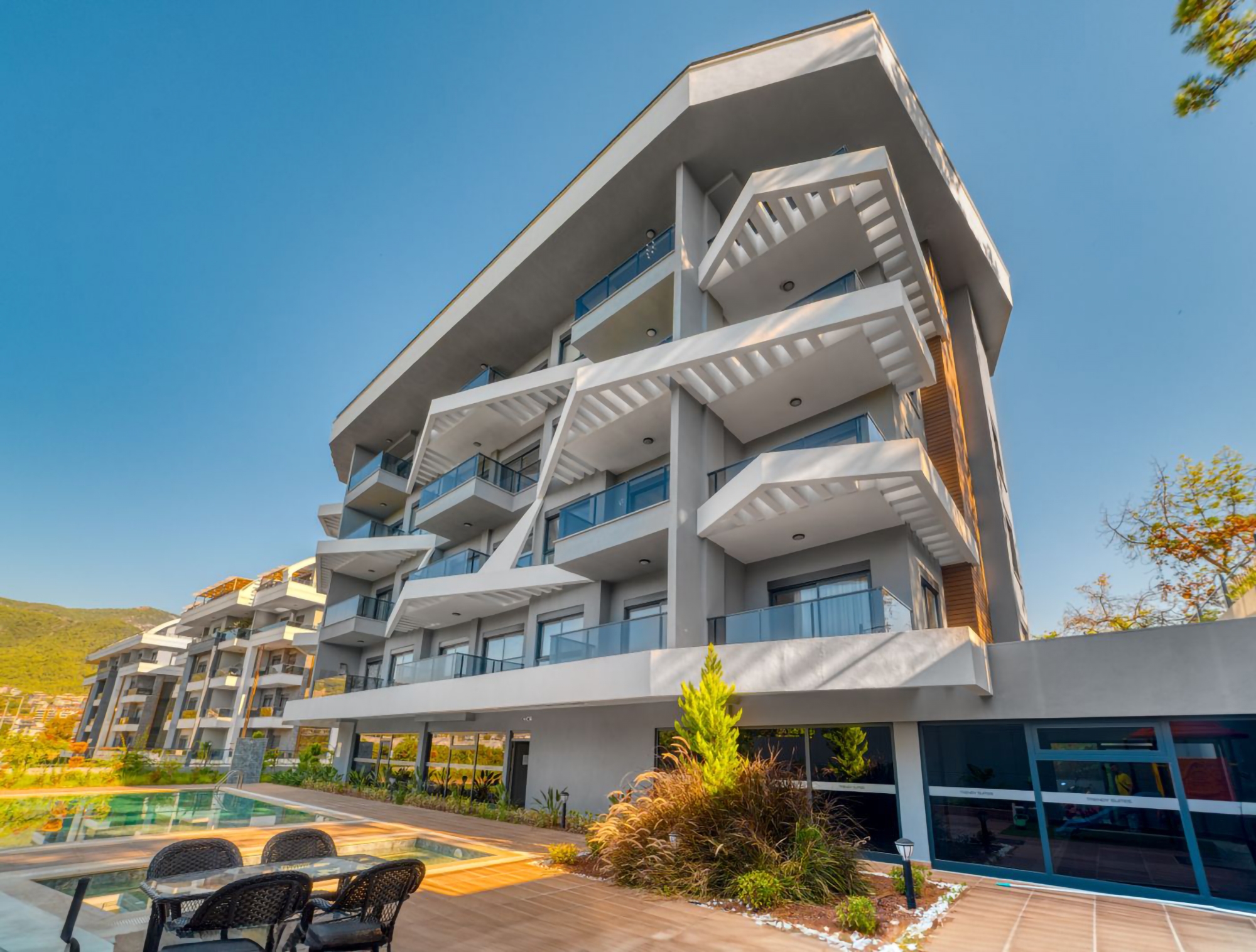 Luksuriøs 1+1 leilighet i Oba, Alanya med fjellutsikt