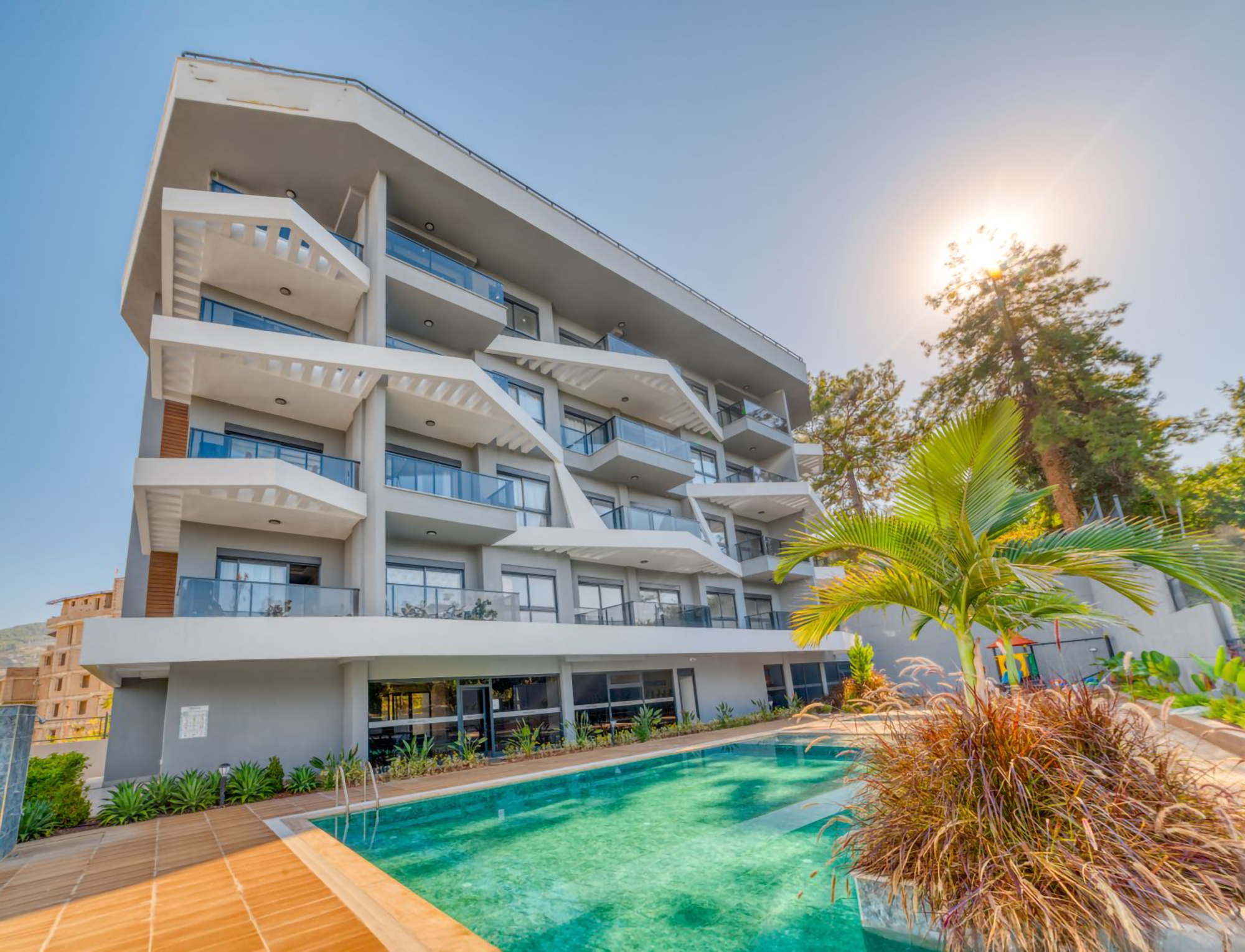 Luksuriøs 1+1 leilighet i Oba, Alanya med fjellutsikt