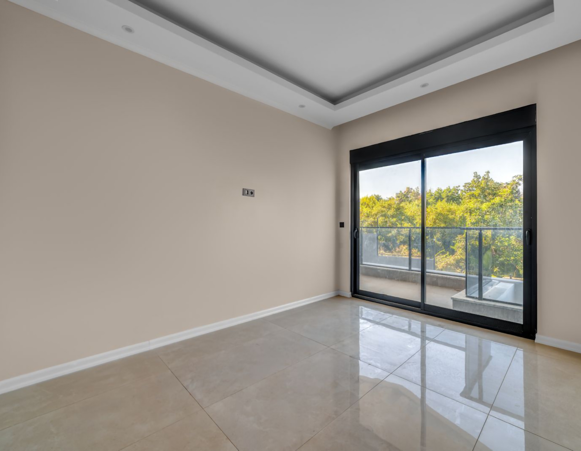 Luksuriøs 1+1 leilighet i Oba, Alanya med fjellutsikt