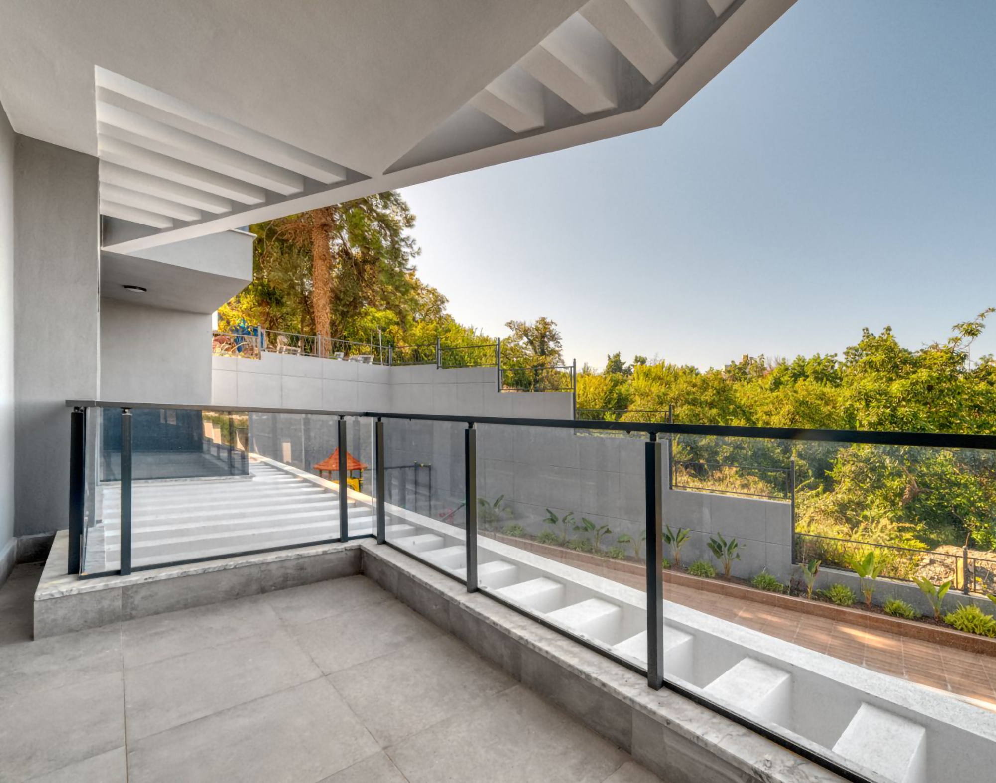 Luksuriøs 1+1 leilighet i Oba, Alanya med fjellutsikt