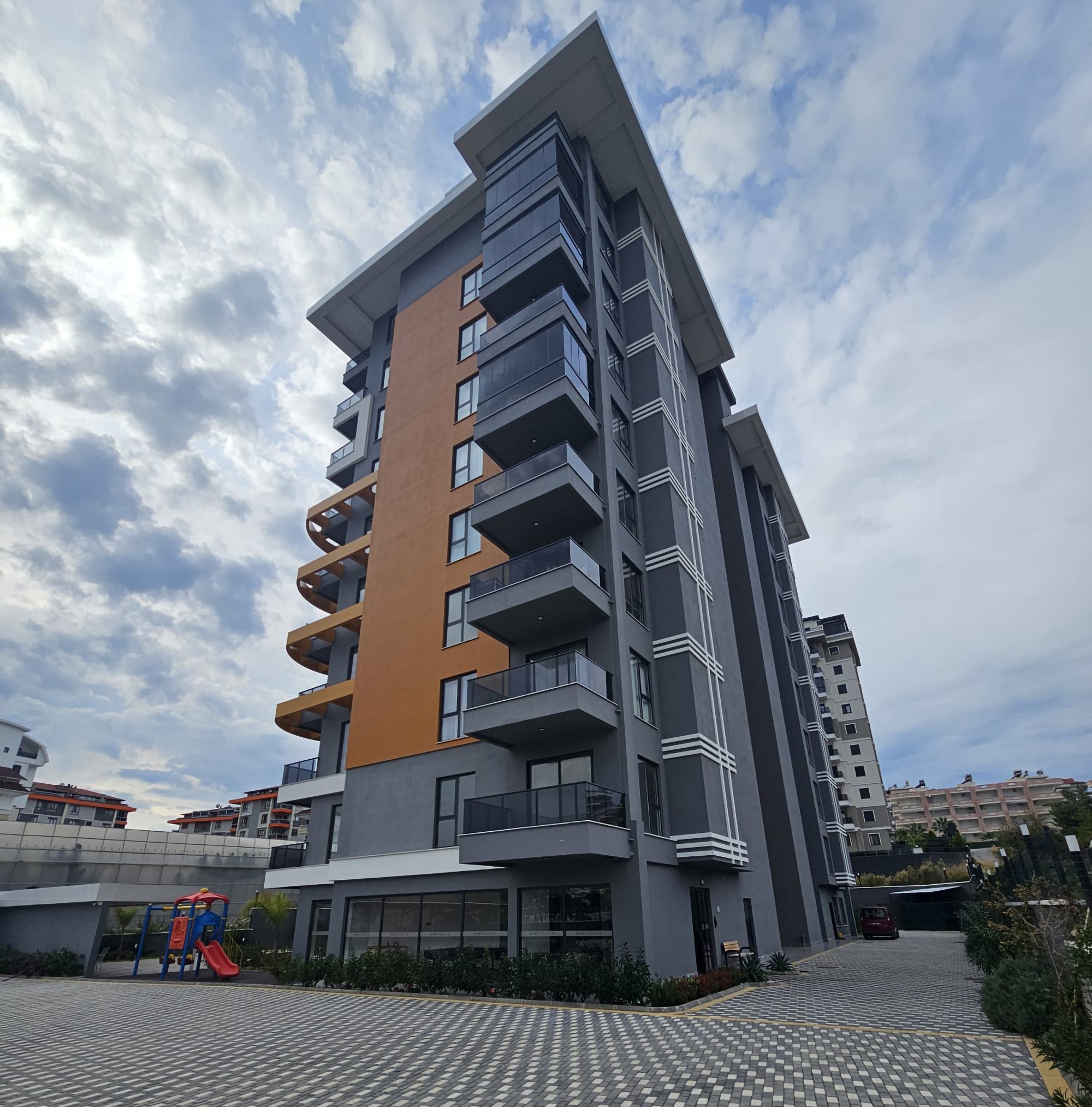 Moderne 1+1 leilighet med fjellutsikt i Avsallar, Alanya