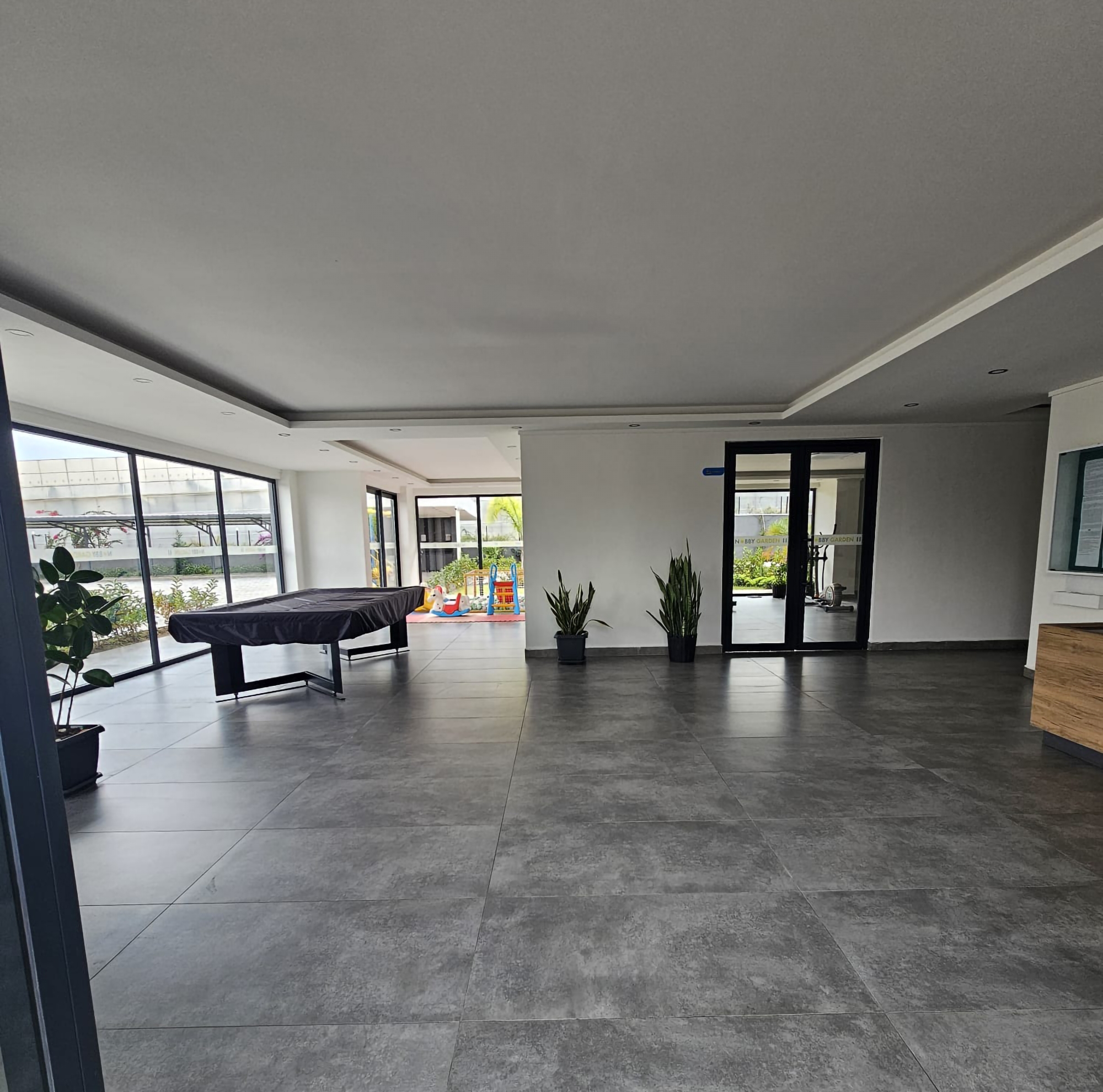 Moderne 1+1 leilighet med fjellutsikt i Avsallar, Alanya