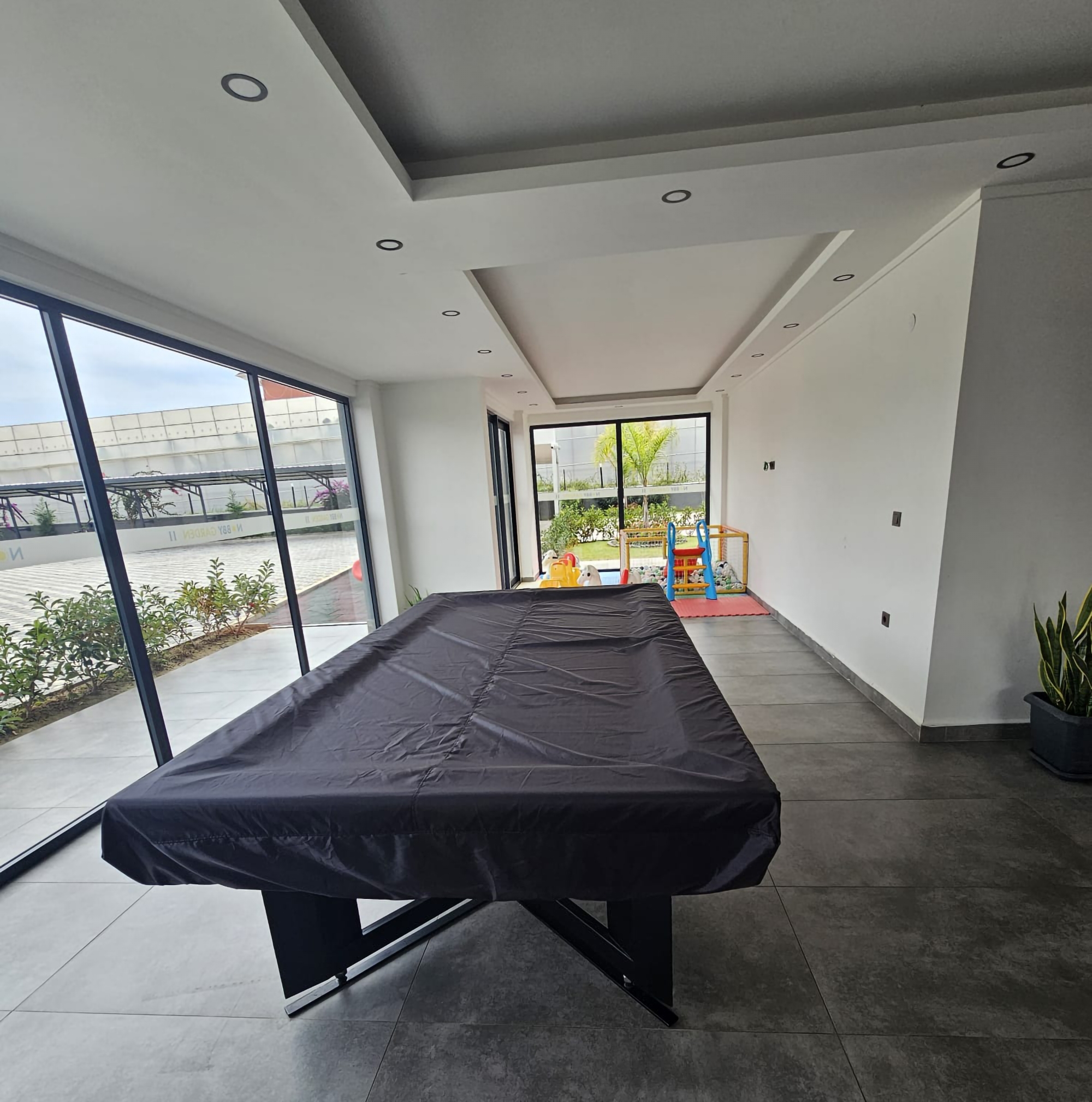 Moderne 1+1 leilighet med fjellutsikt i Avsallar, Alanya