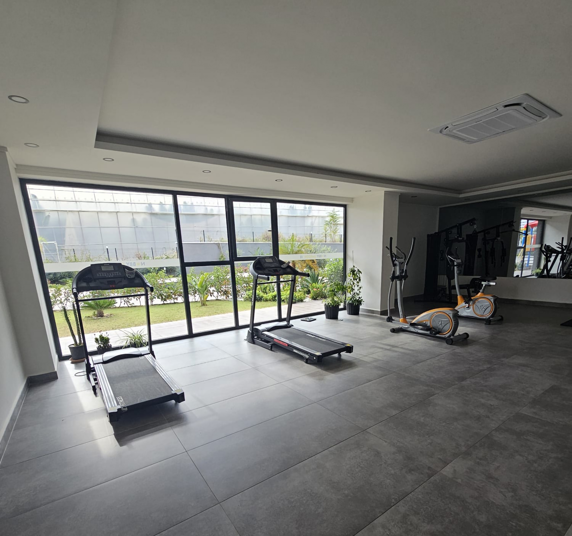 Moderne 1+1 leilighet med fjellutsikt i Avsallar, Alanya