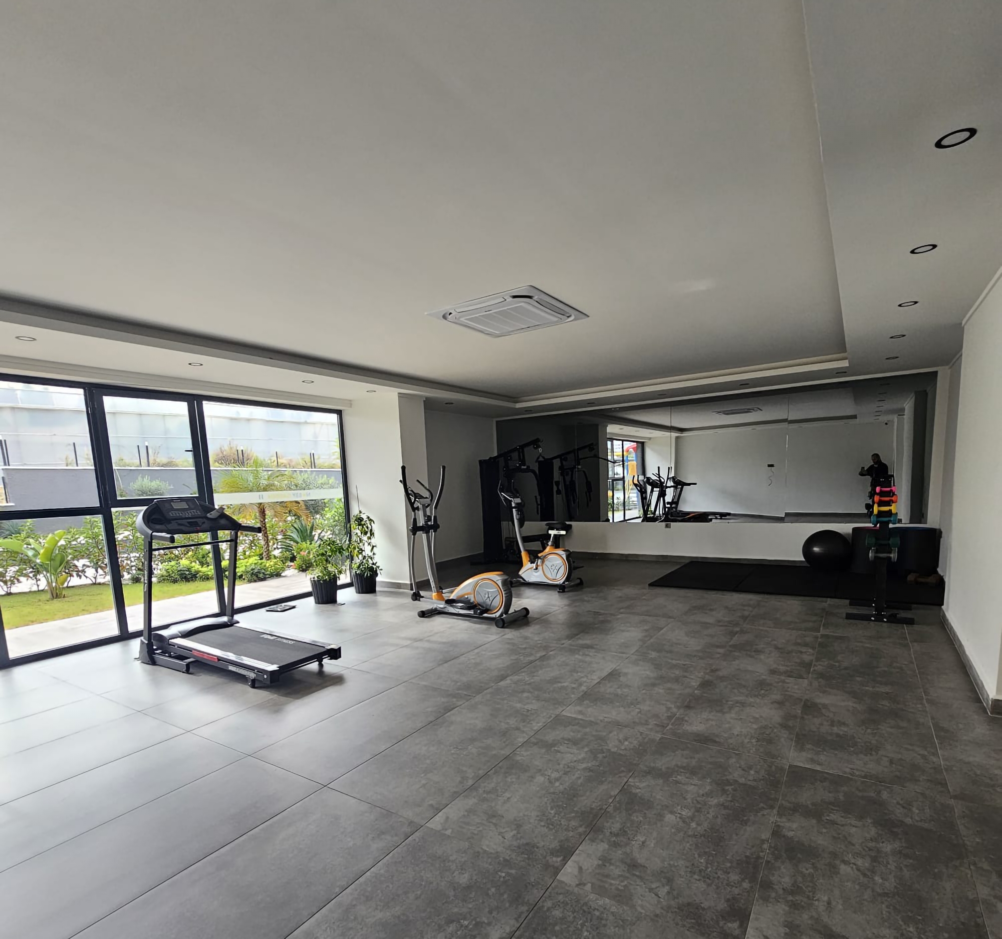 Moderne 1+1 leilighet med fjellutsikt i Avsallar, Alanya