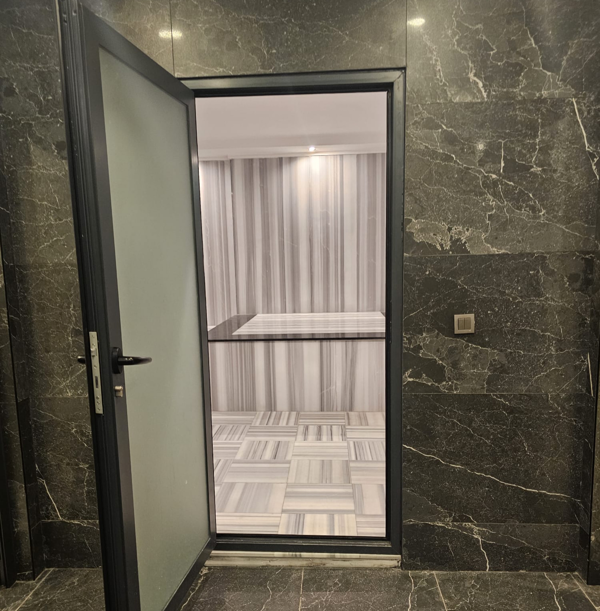 Moderne 1+1 leilighet med fjellutsikt i Avsallar, Alanya