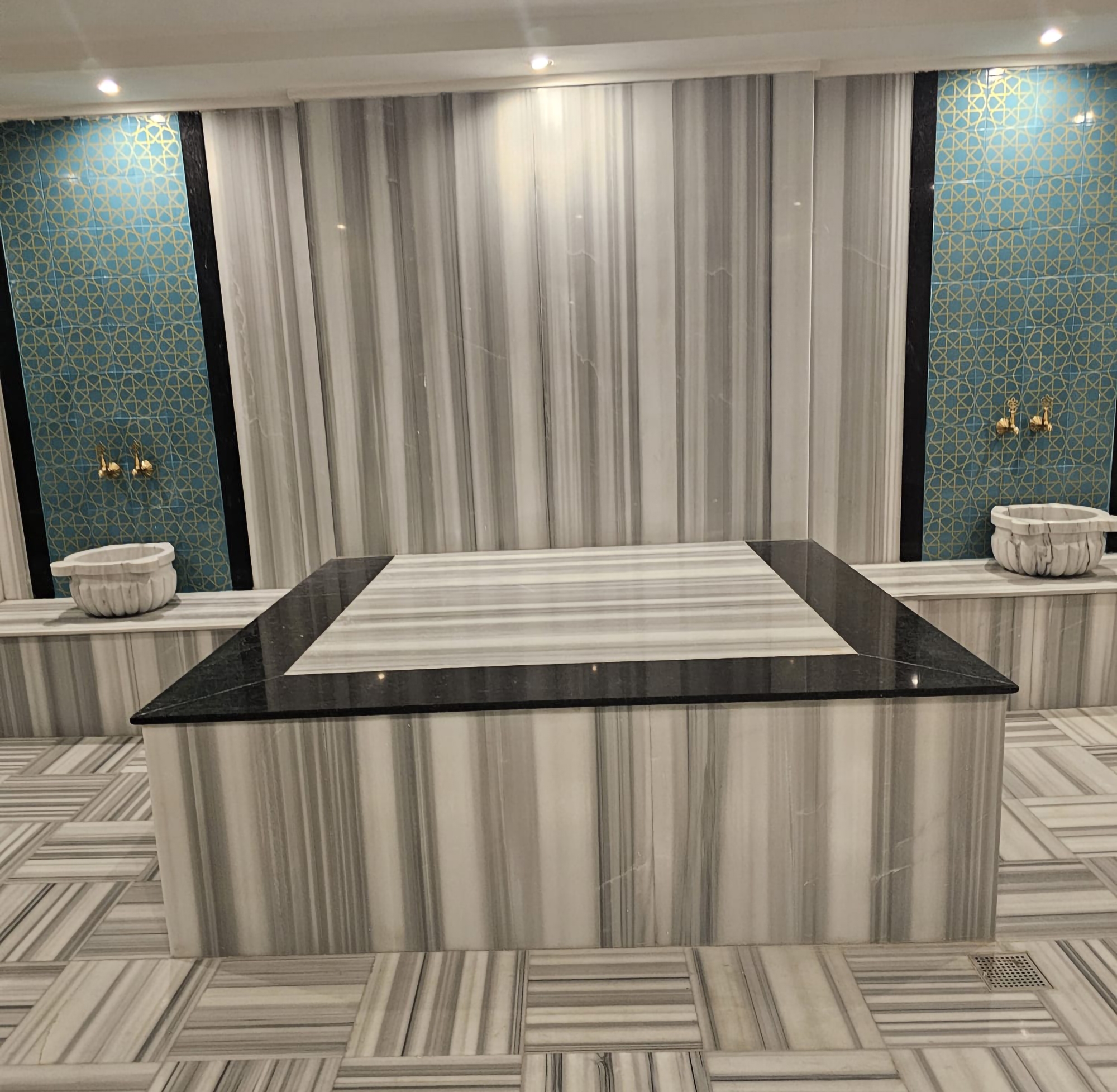 Moderne 1+1 leilighet med fjellutsikt i Avsallar, Alanya