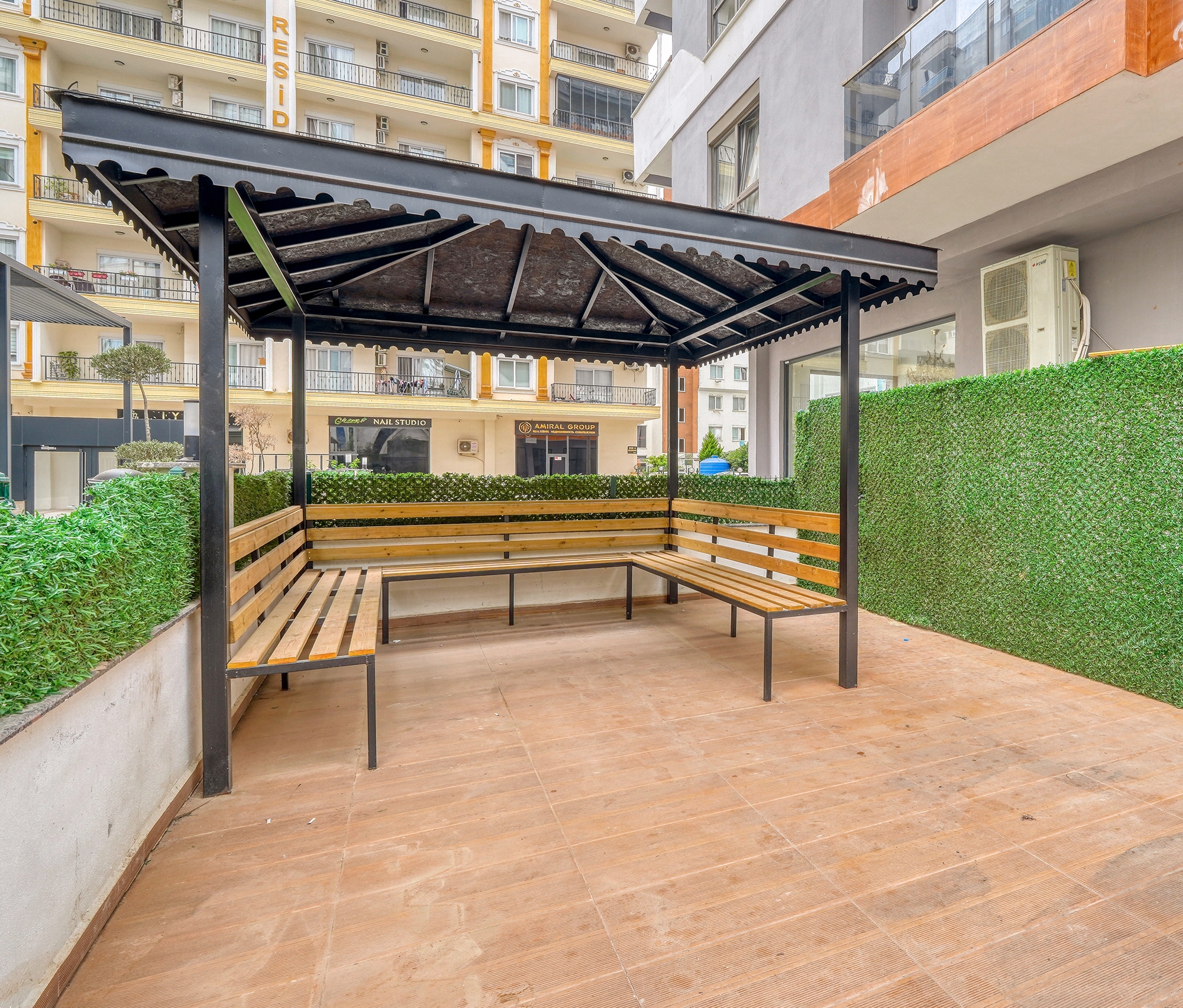 Luxuriöses 1+1 Apartment in Mahmutlar mit Bergblick