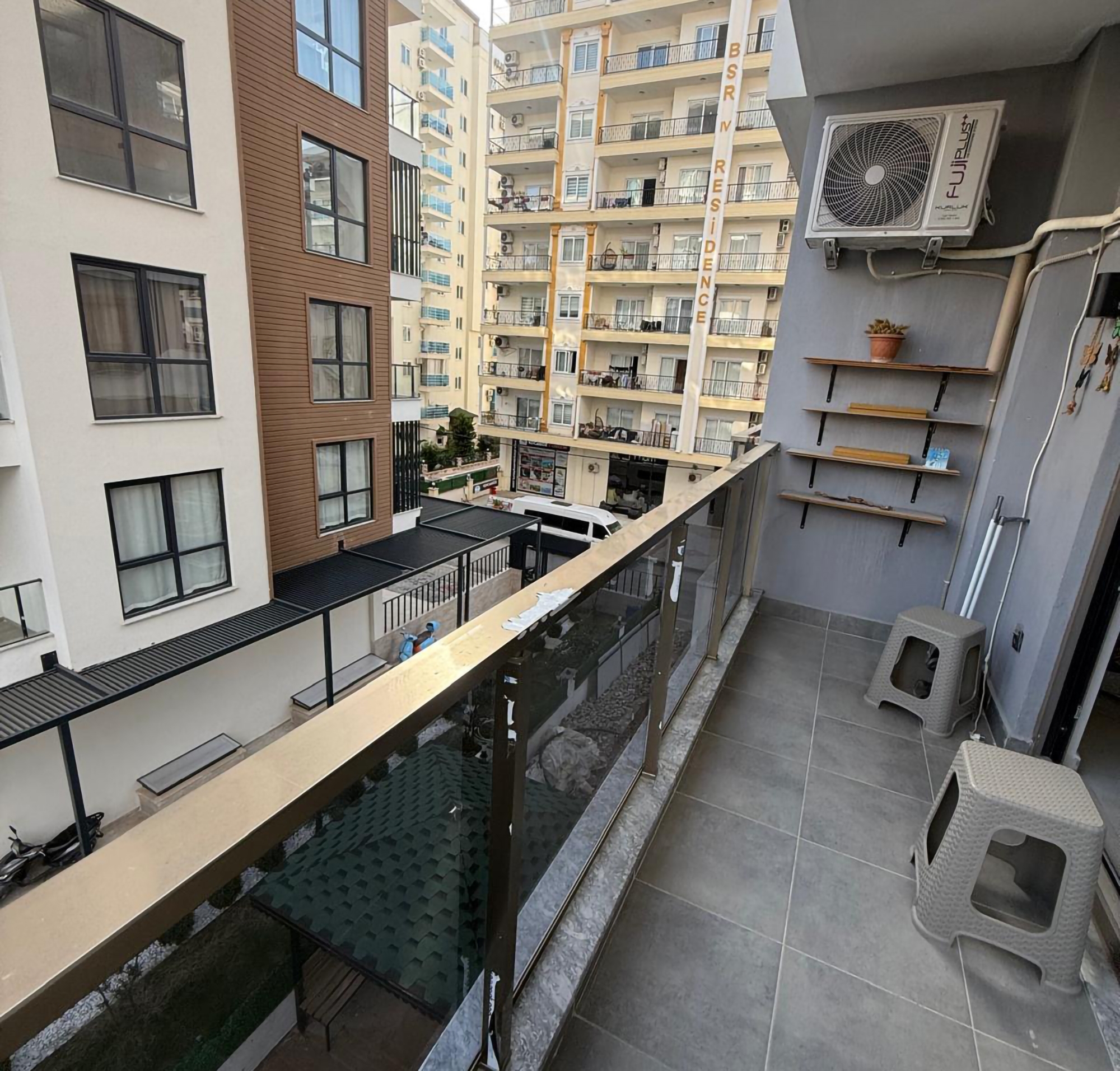 Luxuriöses 1+1 Apartment in Mahmutlar mit Bergblick