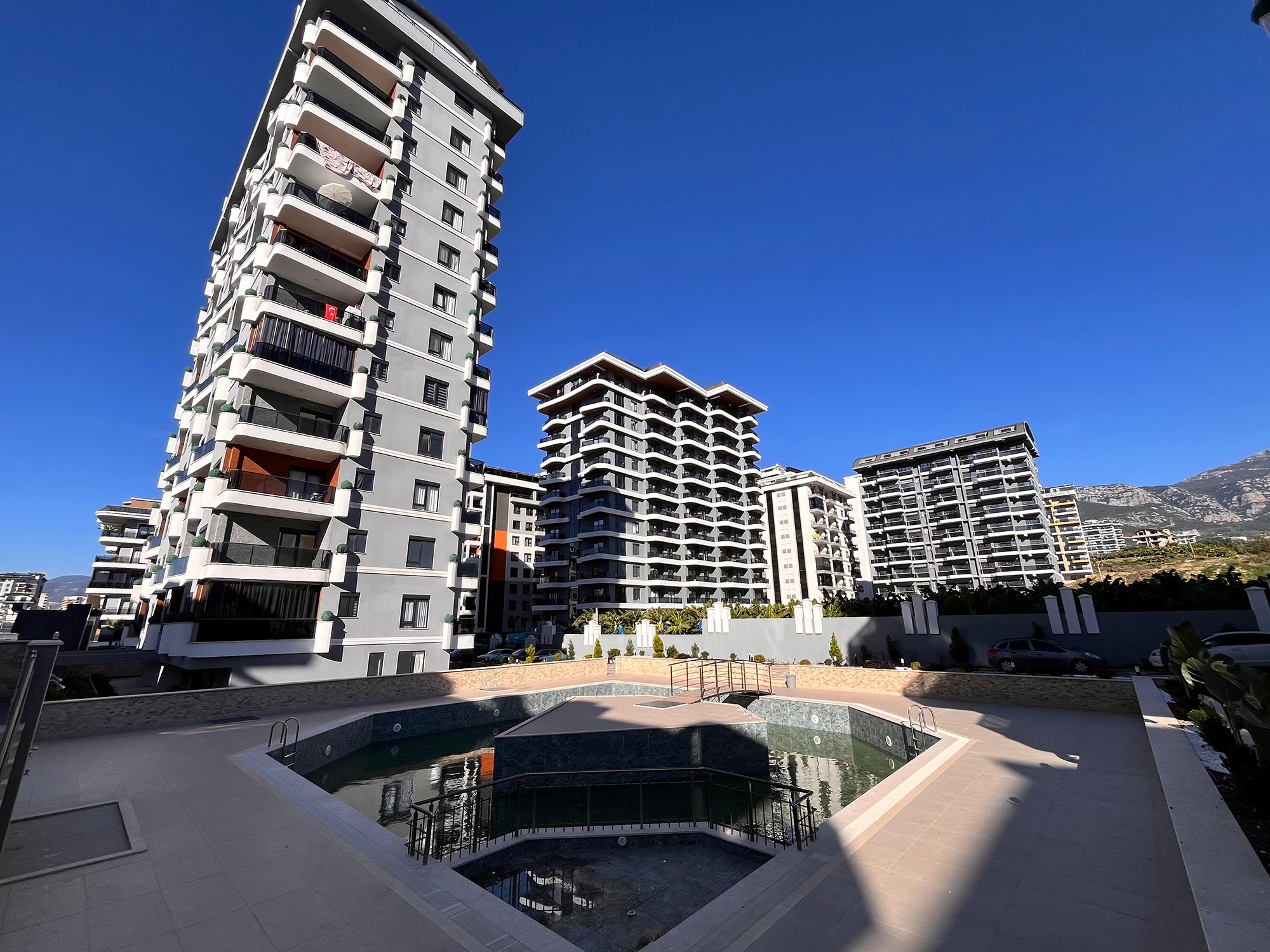 Luxuriöses 1+1 Apartment mit Bergblick in Mahmutlar, Alanya