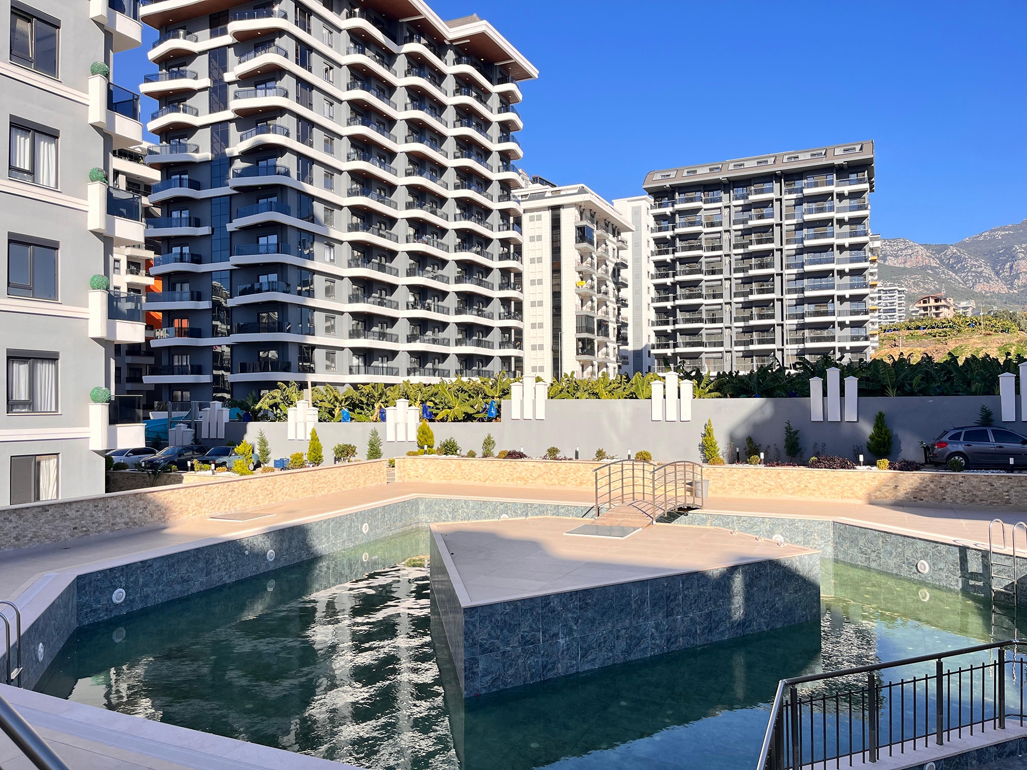 Luxuriöses 1+1 Apartment mit Bergblick in Mahmutlar, Alanya