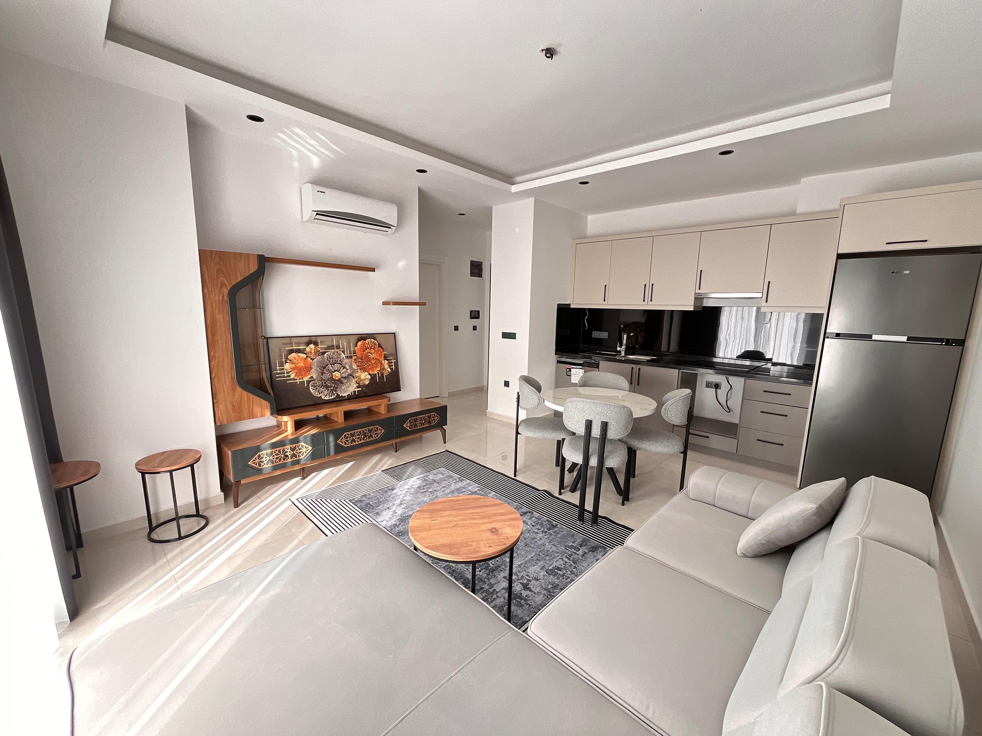 Luxuriöses 1+1 Apartment mit Bergblick in Mahmutlar, Alanya