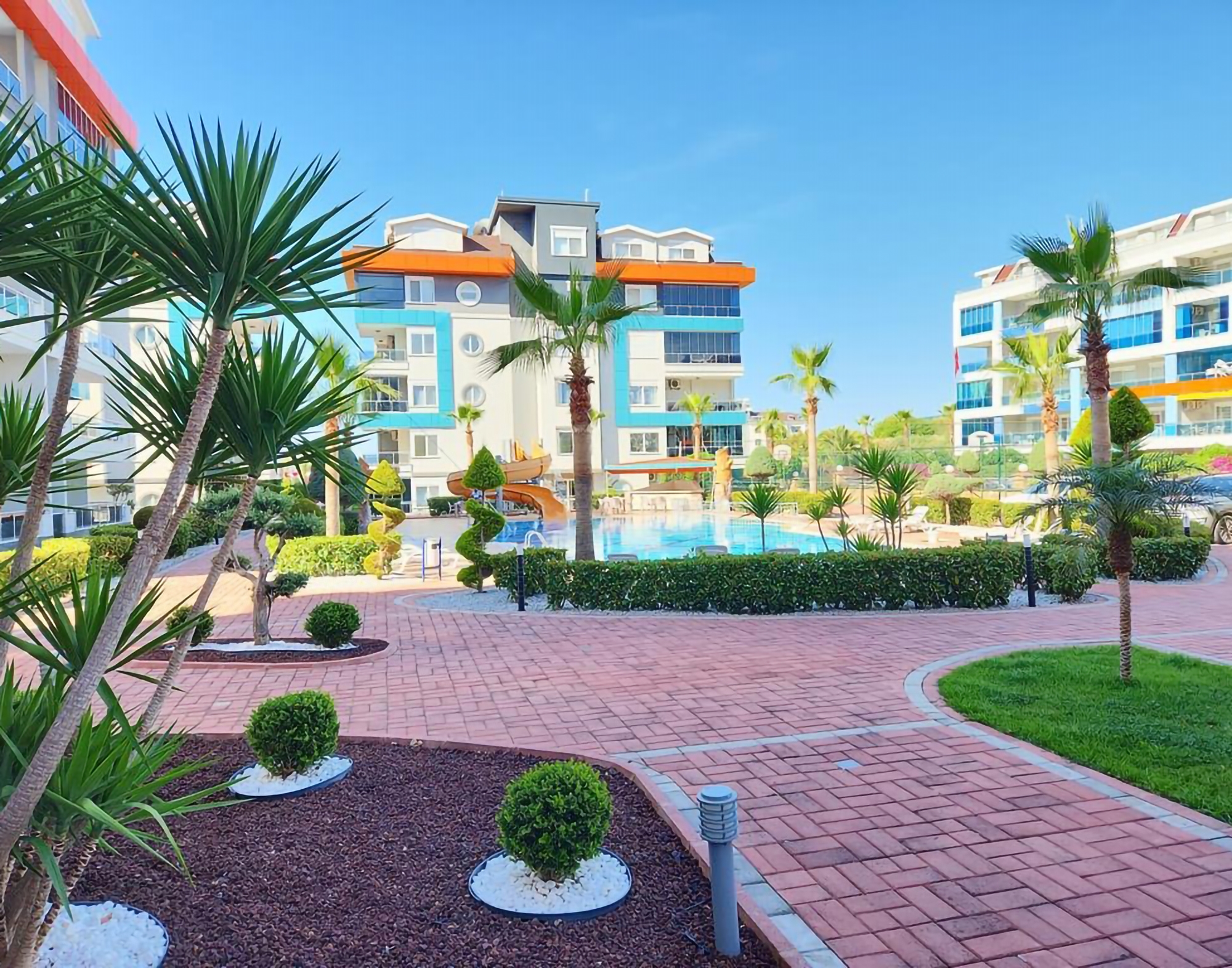 Imponerende 1+1 Lejlighed med Hav- og Bjergudsigt i Kestel, Alanya